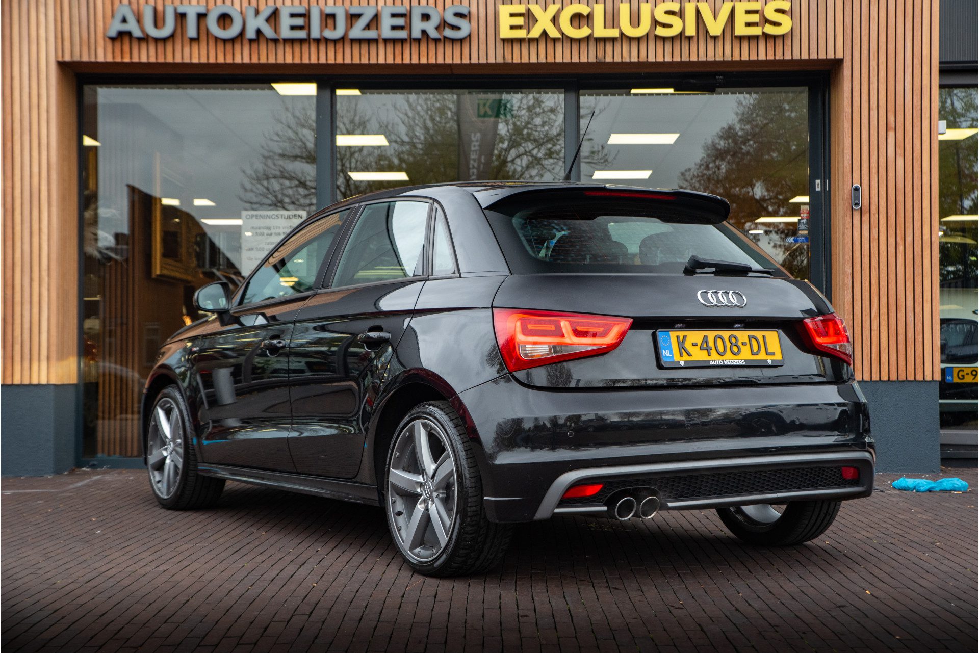 Audi A1 Sportback 1.2 TFSI Pro Line S S Line Xenon Cruise Airco PDC Navi 17”LM Armsteun