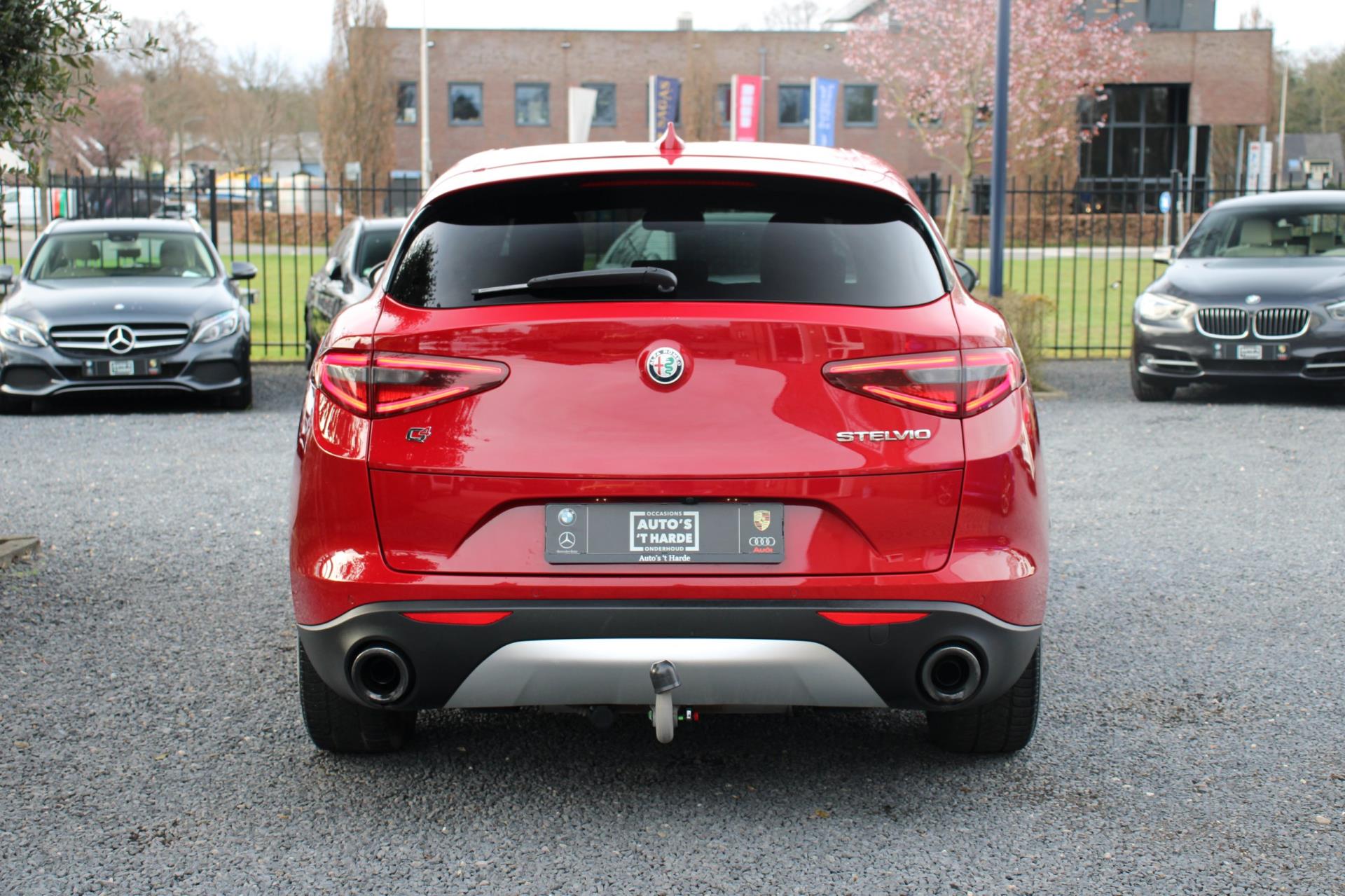 Alfa Romeo Stelvio 2.0 T AWD 280 PK Aut. Camera Trekhaak Leder 18”