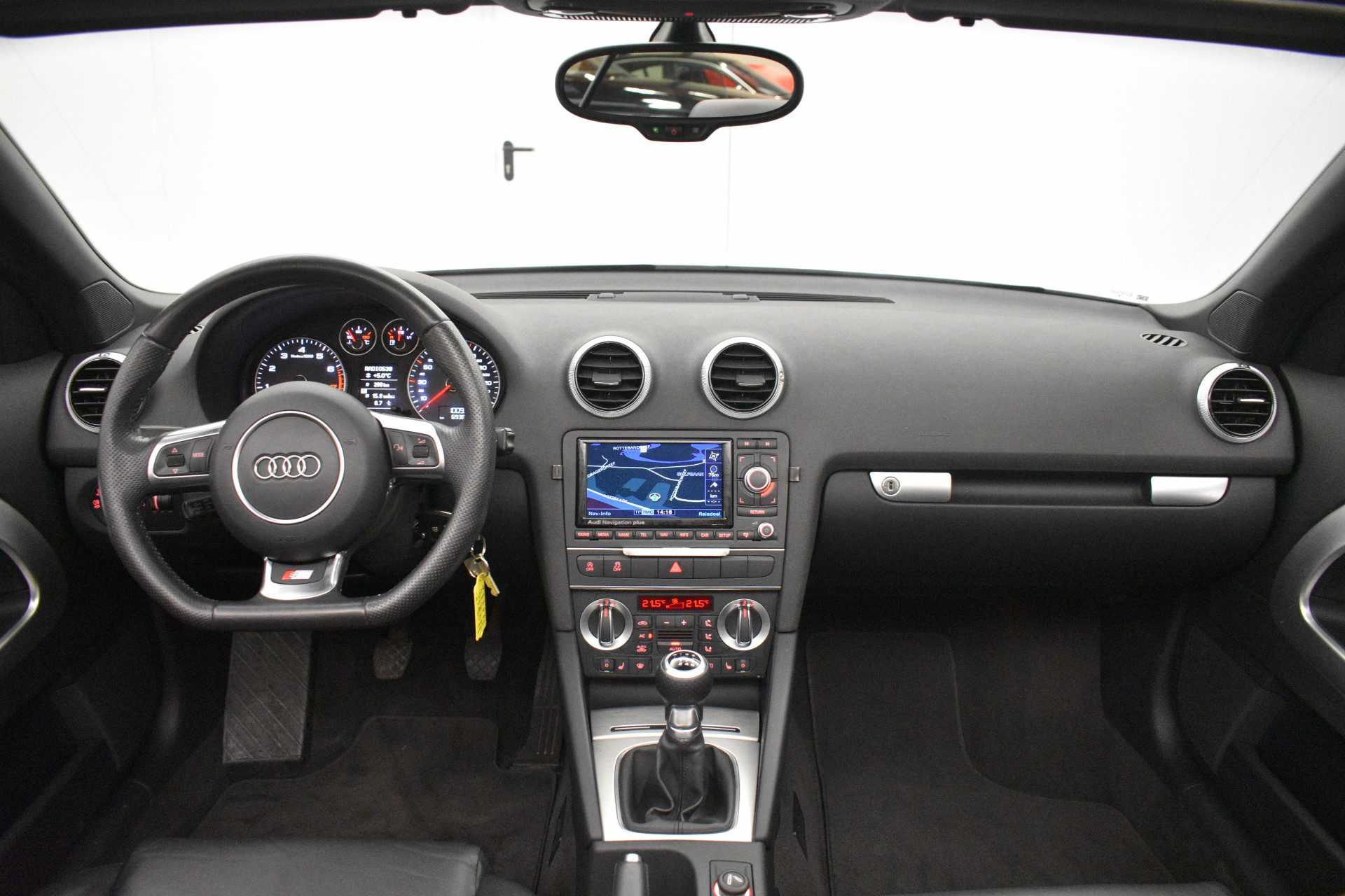 Audi A3 Cabriolet 105PK Sport Vol Leder S-Line Navi Stoelv. PDC Clima NL auto