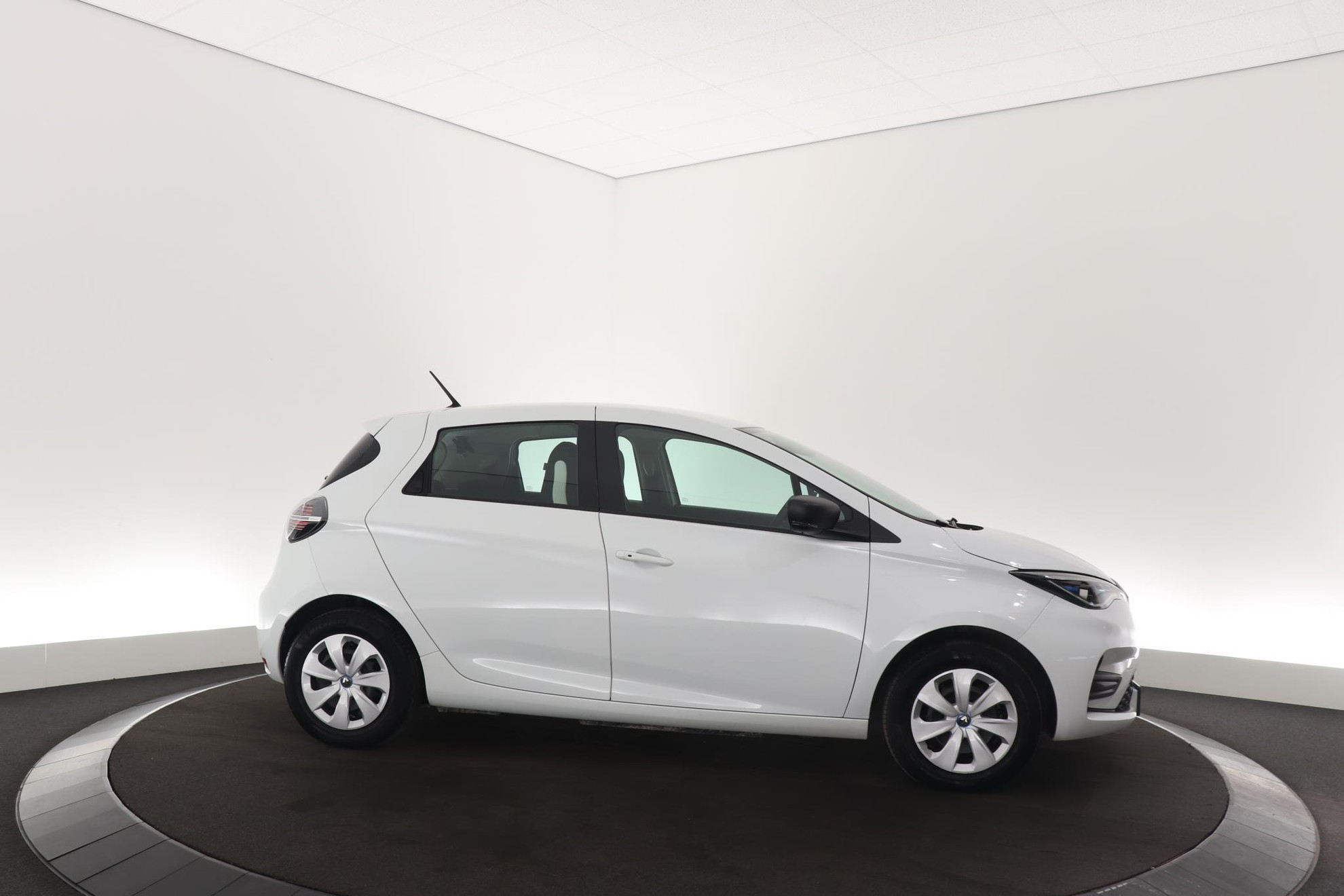 Renault ZOE R110 Life 50 | Huuraccu | €2.000 Subsidie | Apple Carplay | Airco | Keyless Entry