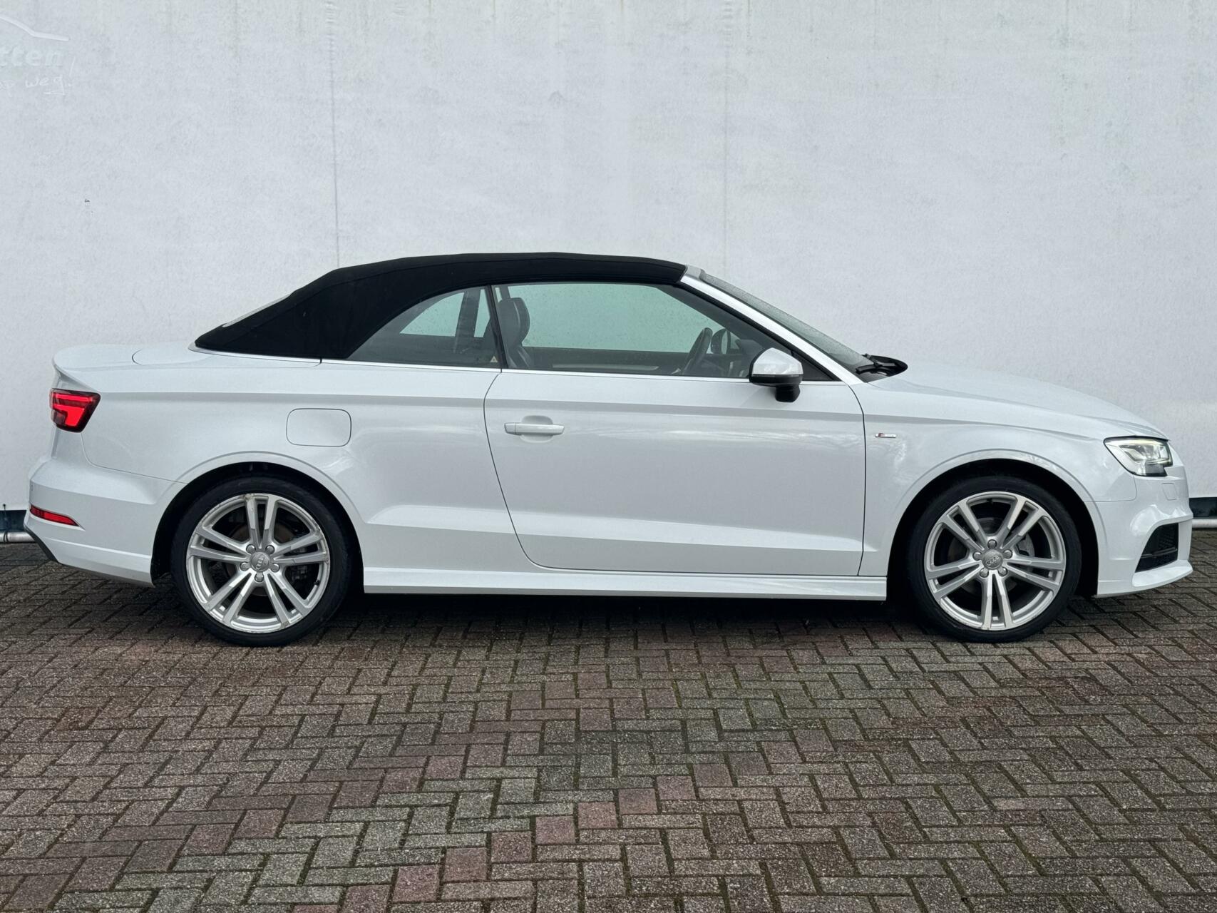 Audi A3 Cabriolet 35 TFSI CoD Sport S Line Edition