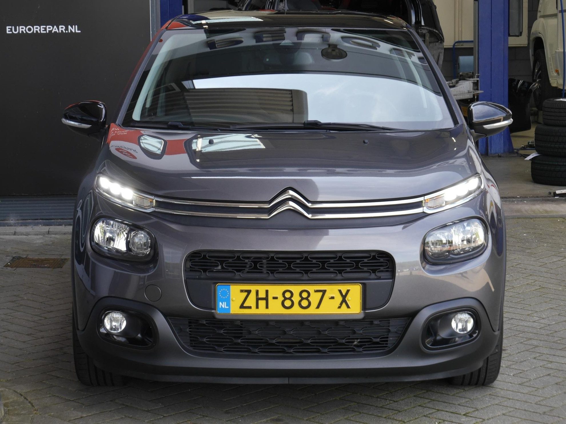 Citroen C3 Feel Edition | Trekhaak | Navigatie |  Parkeersensoren (achter) | Climate Control | Cruise Control | DAB | Citroen Connect | LED |