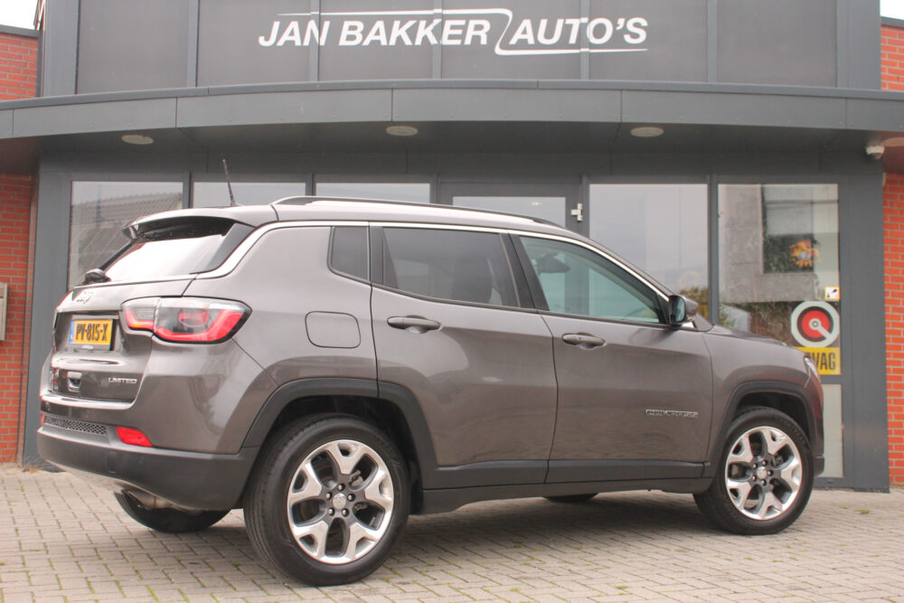 Jeep Compass 1.4 MultiAir Opening Edition Plus | Leer | Beats audio | Carplay | rijklaar