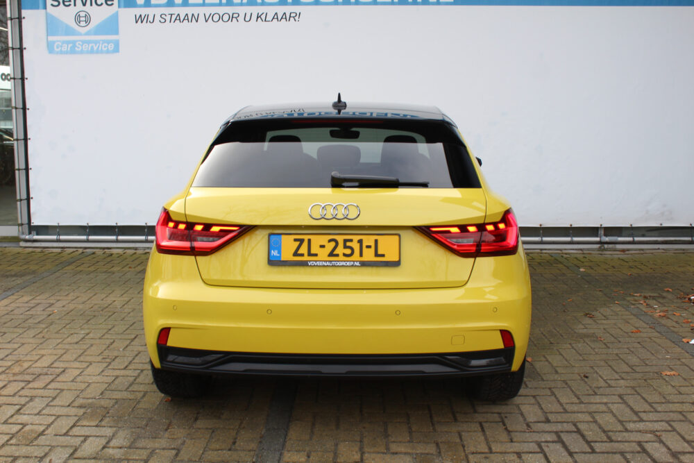 Audi A1 Sportback 25 TFSI epic | Incl. 1 jaar Garantie | 1e Eigenaar | Navi via CarPlay | Parkeersensoren V+A | Apple CarPlay/Android auto | Getinte ramen | 17 Inch LMV | Origineel NL auto |