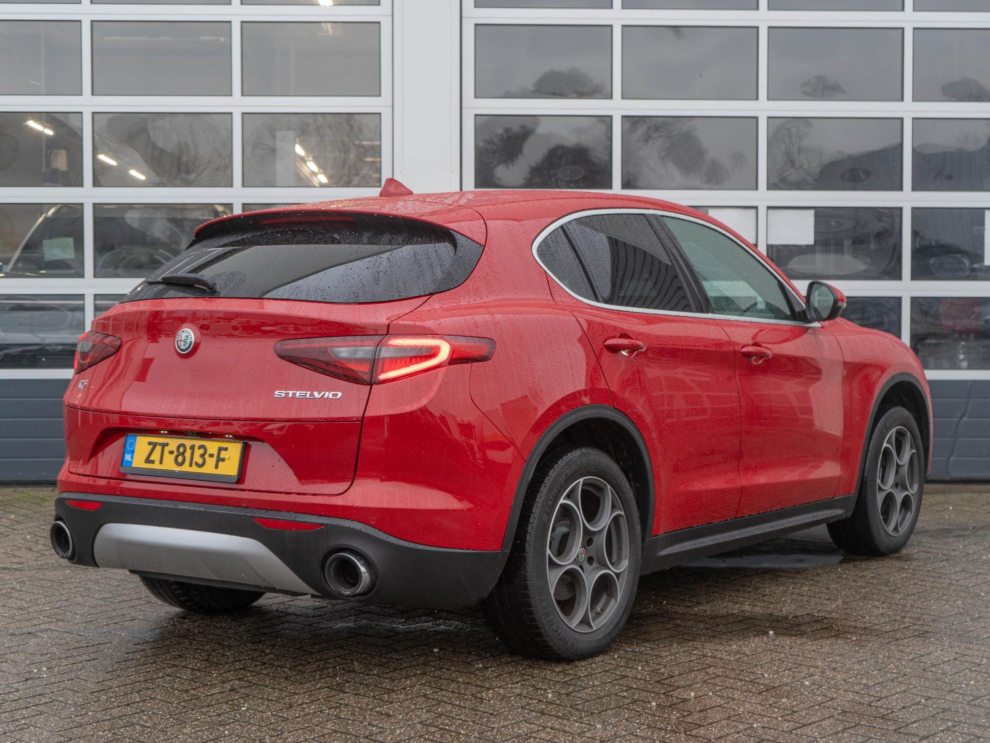 Alfa Romeo Stelvio 2.0 Turbo Aut. AWD 280pk First Edition | Rosso Alfa | 20” LM | Navi | Clima | Stoel-/Stuurverwarming