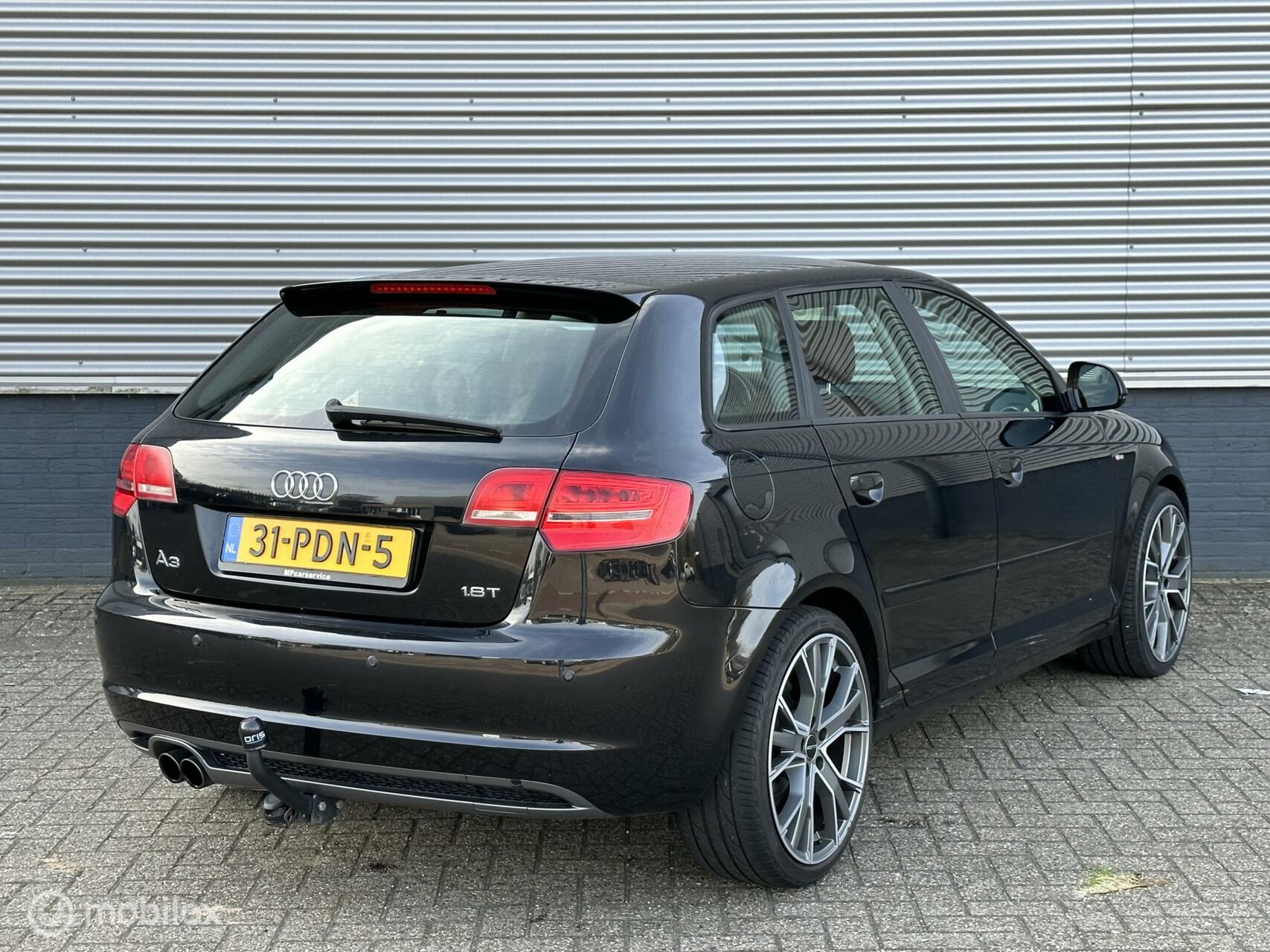 Audi A3 Sportback 1.8 TFSI Ambition S-Line TREKHAAK, LEDER