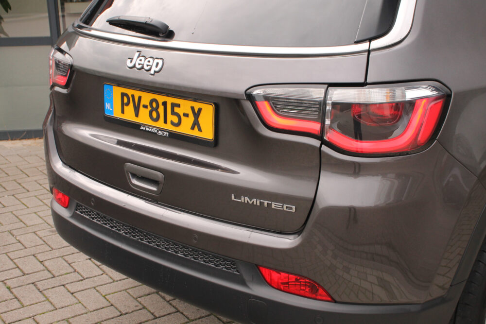 Jeep Compass 1.4 MultiAir Opening Edition Plus | Leer | Beats audio | Carplay | rijklaar