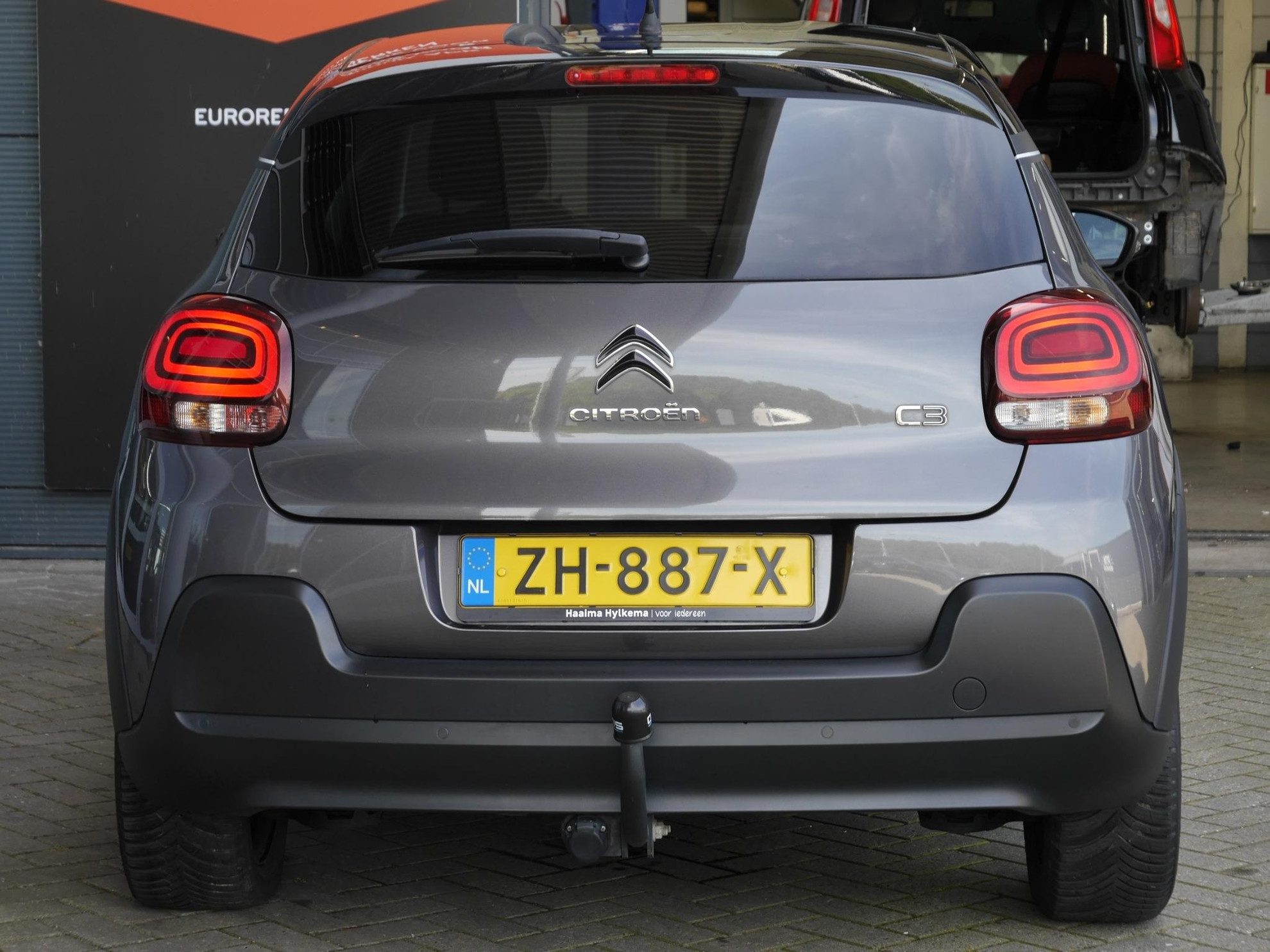 Citroen C3 Feel Edition | Trekhaak | Navigatie |  Parkeersensoren (achter) | Climate Control | Cruise Control | DAB | Citroen Connect | LED |