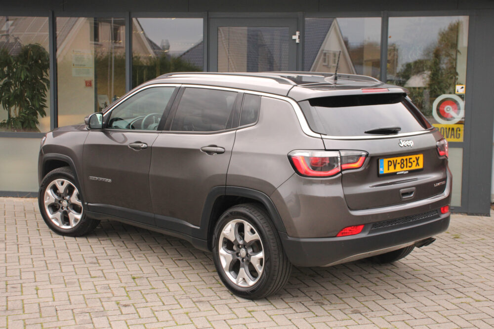 Jeep Compass 1.4 MultiAir Opening Edition Plus | Leer | Beats audio | Carplay | rijklaar