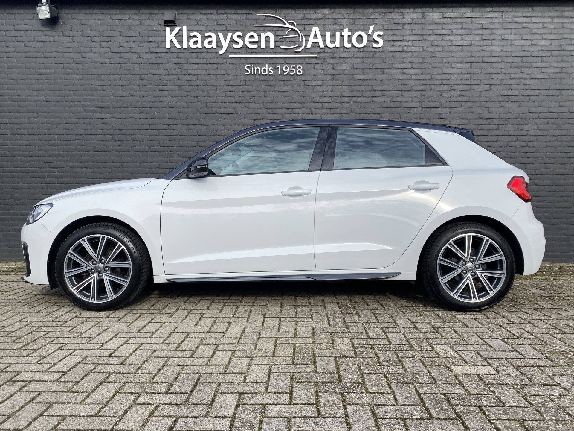 Audi A1 Sportback 25 TFSI Epic AUT. | 1e eigenaar | dealer onderhouden | apple carplay/android | two tone kleur | climate control