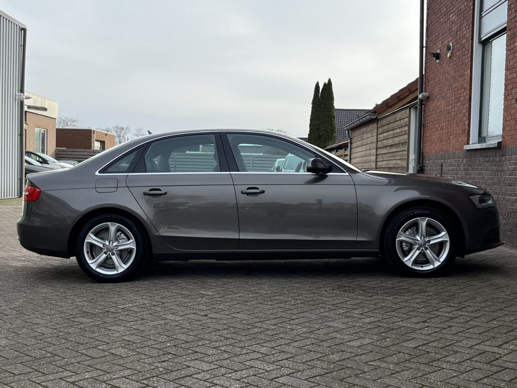 Audi A4 Limousine 1.8 TFSI Edition. | AUTOMAAT | LEER | XENON | TREKHAAK |