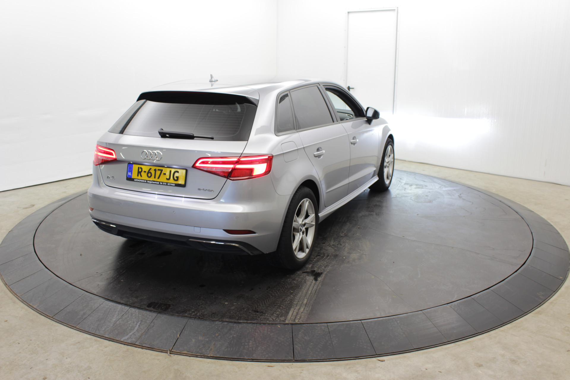 Audi A3 Sportback 1.4 e-tron Sport Cruise PDC Navi Stoelver.