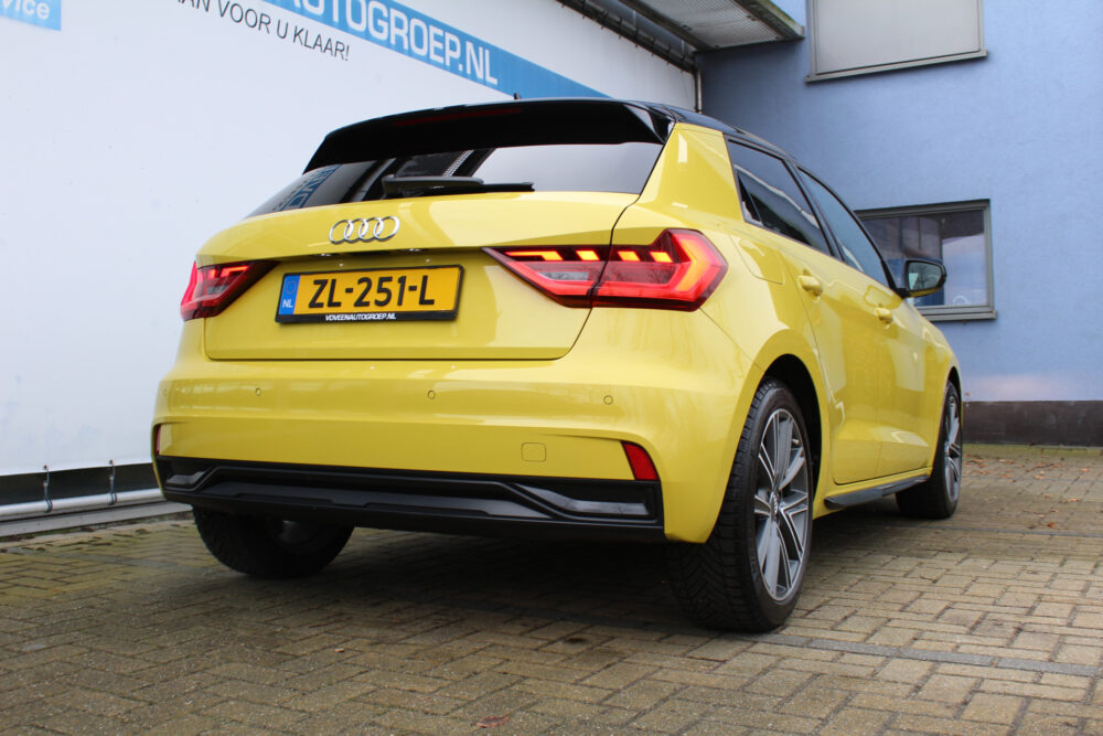 Audi A1 Sportback 25 TFSI epic | Incl. 1 jaar Garantie | 1e Eigenaar | Navi via CarPlay | Parkeersensoren V+A | Apple CarPlay/Android auto | Getinte ramen | 17 Inch LMV | Origineel NL auto |