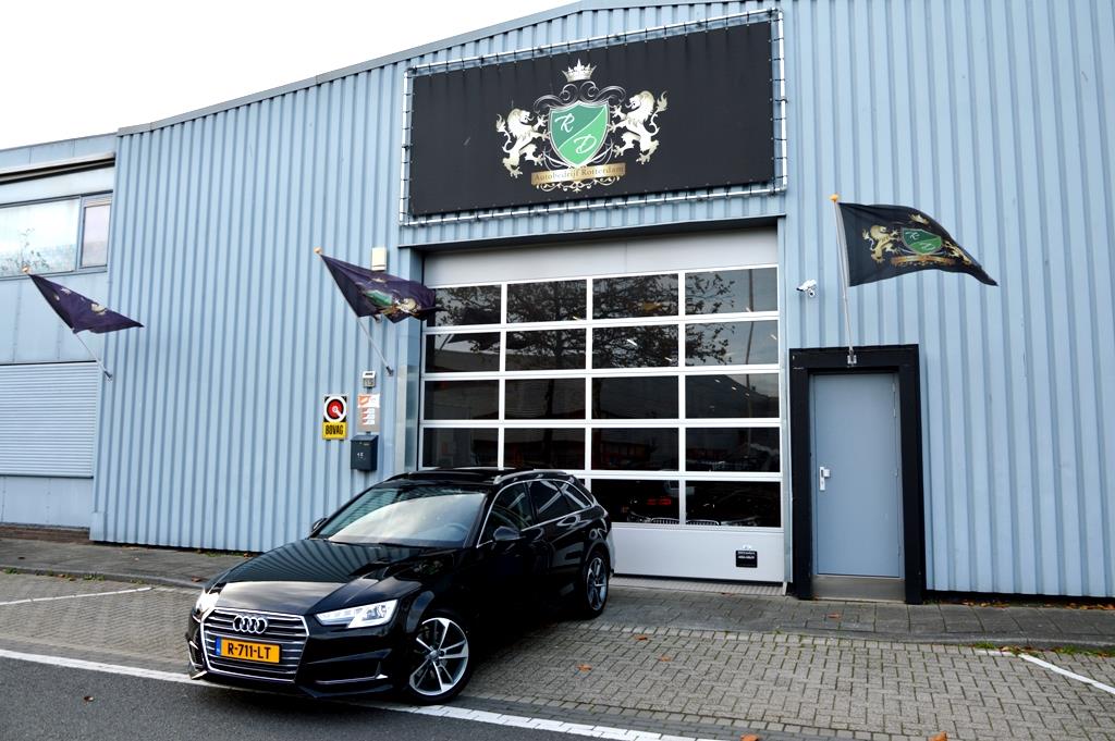 Audi A4 AVANT 35 TFSI ECC/2-PDC/LMV18/XENON/NAVI/PANORAMADAK