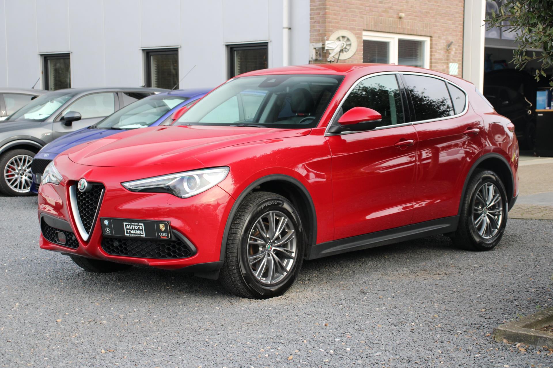 Alfa Romeo Stelvio 2.0 T AWD 280 PK Aut. Camera Trekhaak Leder 18”