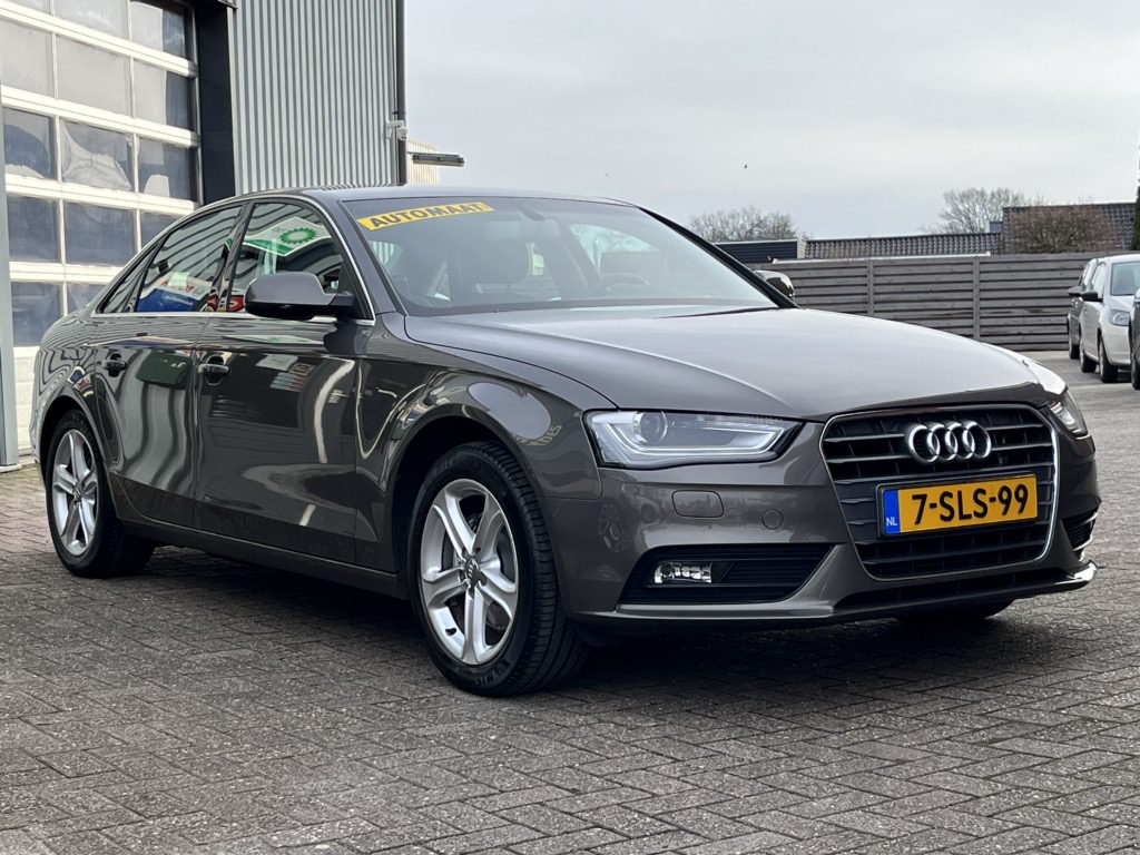 Audi A4 Limousine 1.8 TFSI Edition. | AUTOMAAT | LEER | XENON | TREKHAAK |