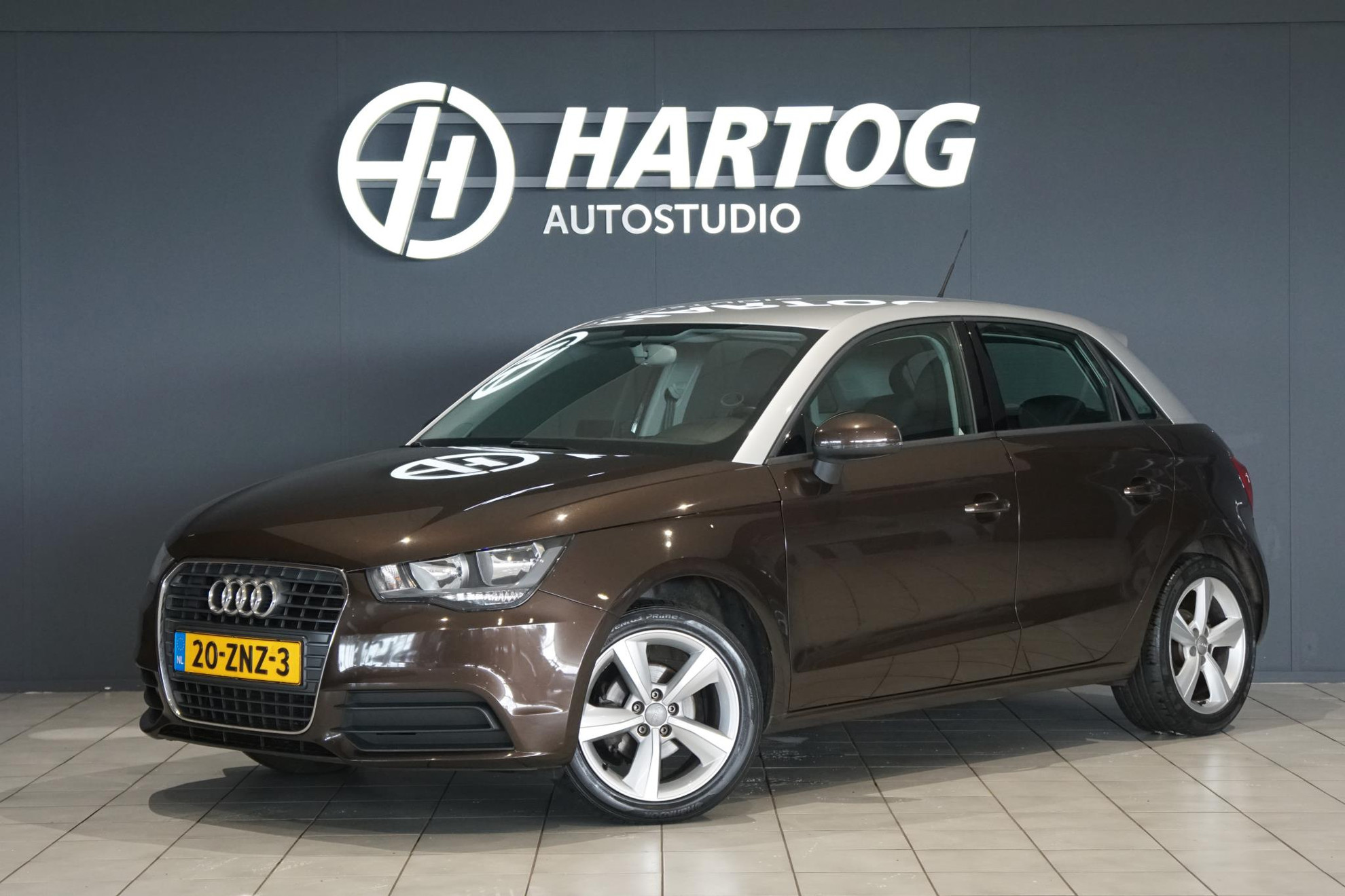 Audi A1 Sportback 1.2 TFSI Attraction Pro Line Business + NAVIGATIE / CRUISE CONTROL / PDC