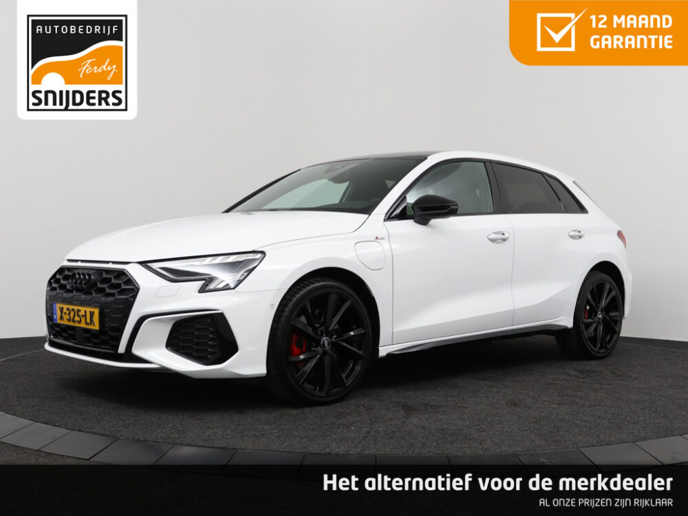 Audi A3 Sportback 45 TFSI-e 265 PK S-LINE Black Edition Competition, 12 MND GARANTIE | LED+ | NAVI | Virtual | PDC Camera | DAB+ -RIJKLAAR