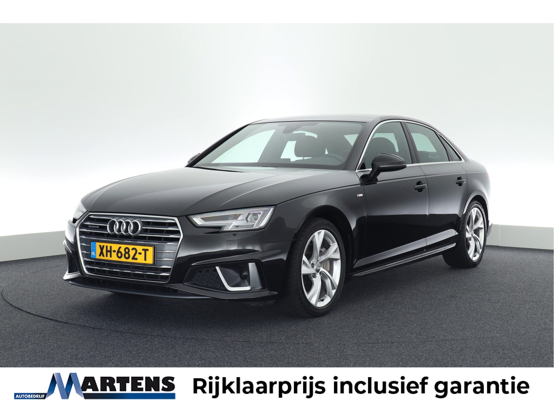 Audi A4 Limousine 40 TDI 190pk S-Tronic quattro 2x S-Line Stoelverwarming Led Navigatie