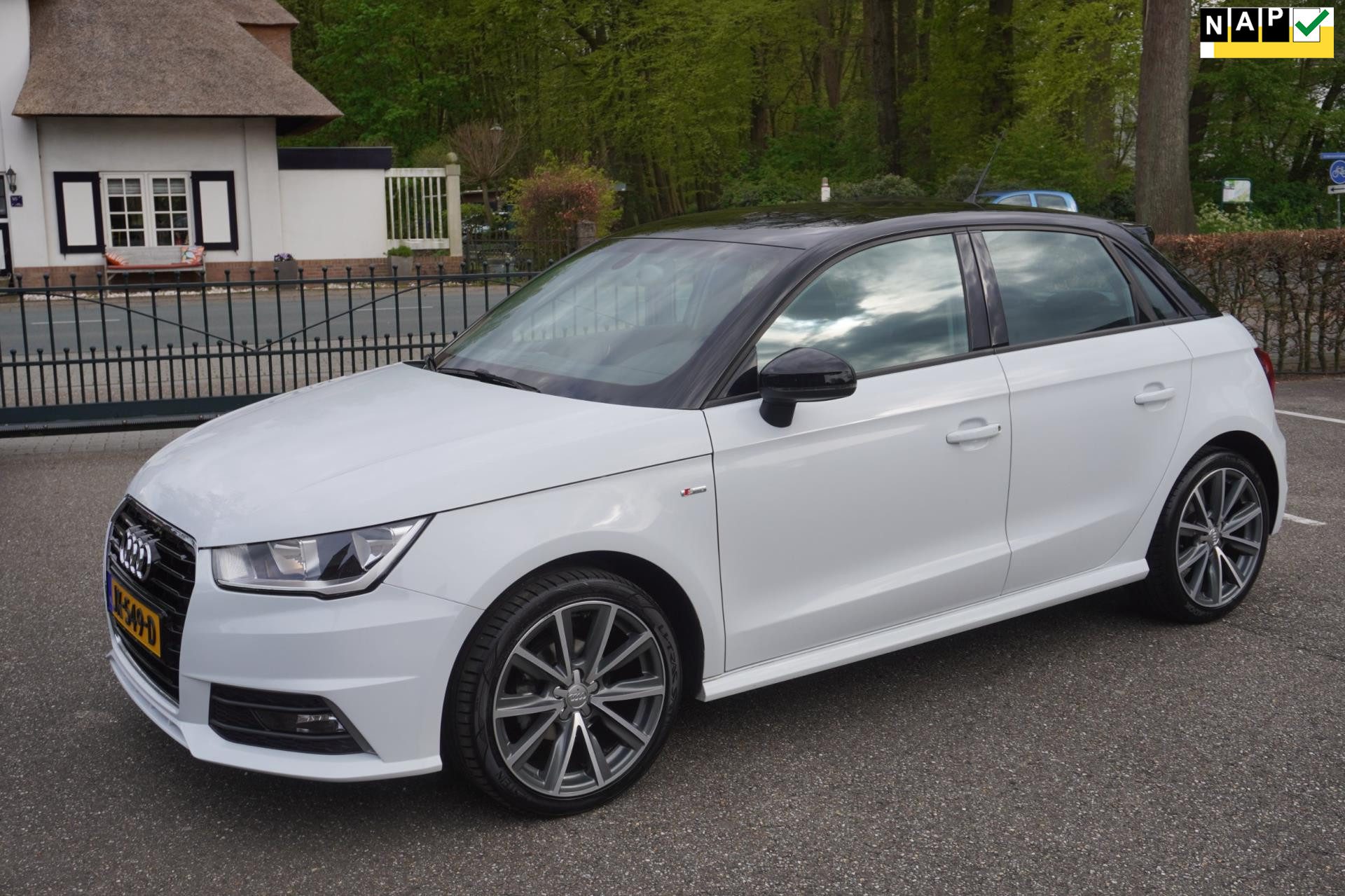 Audi A1 Sportback 1.0 TFSI S-line Adrenalin 5Drs Navi Lm Velgen