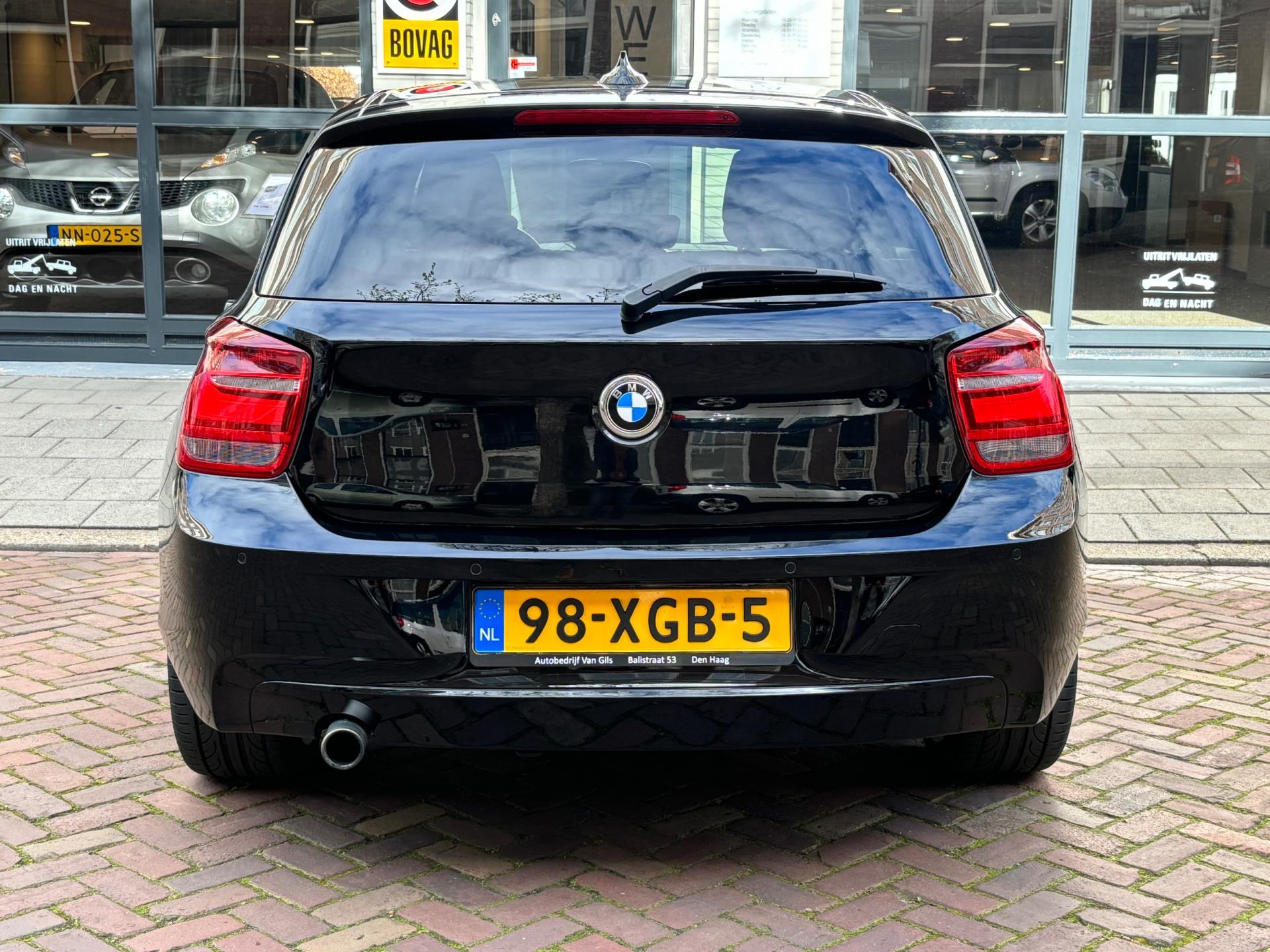 BMW 1-serie 116d Business+ | AIRCO | NAVIGATIE | LMV | XENON | SPORTSTOELEN |