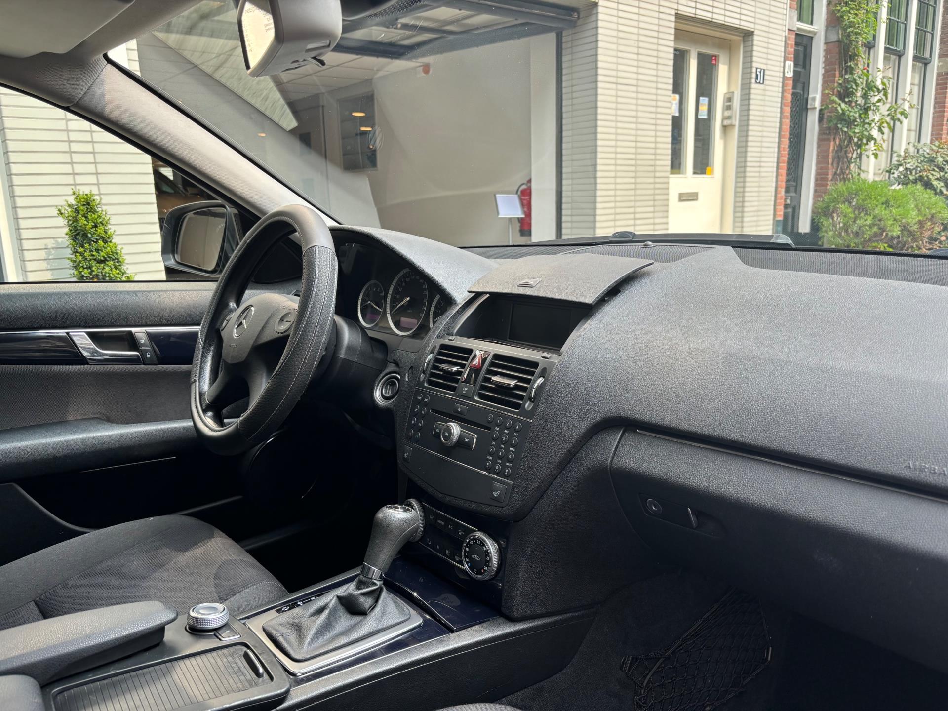 Mercedes-Benz C-klasse 180 Kompressor AUTOMAAT | AIRCO | STOELVERWARMING | LMV | BLUETOOTH |