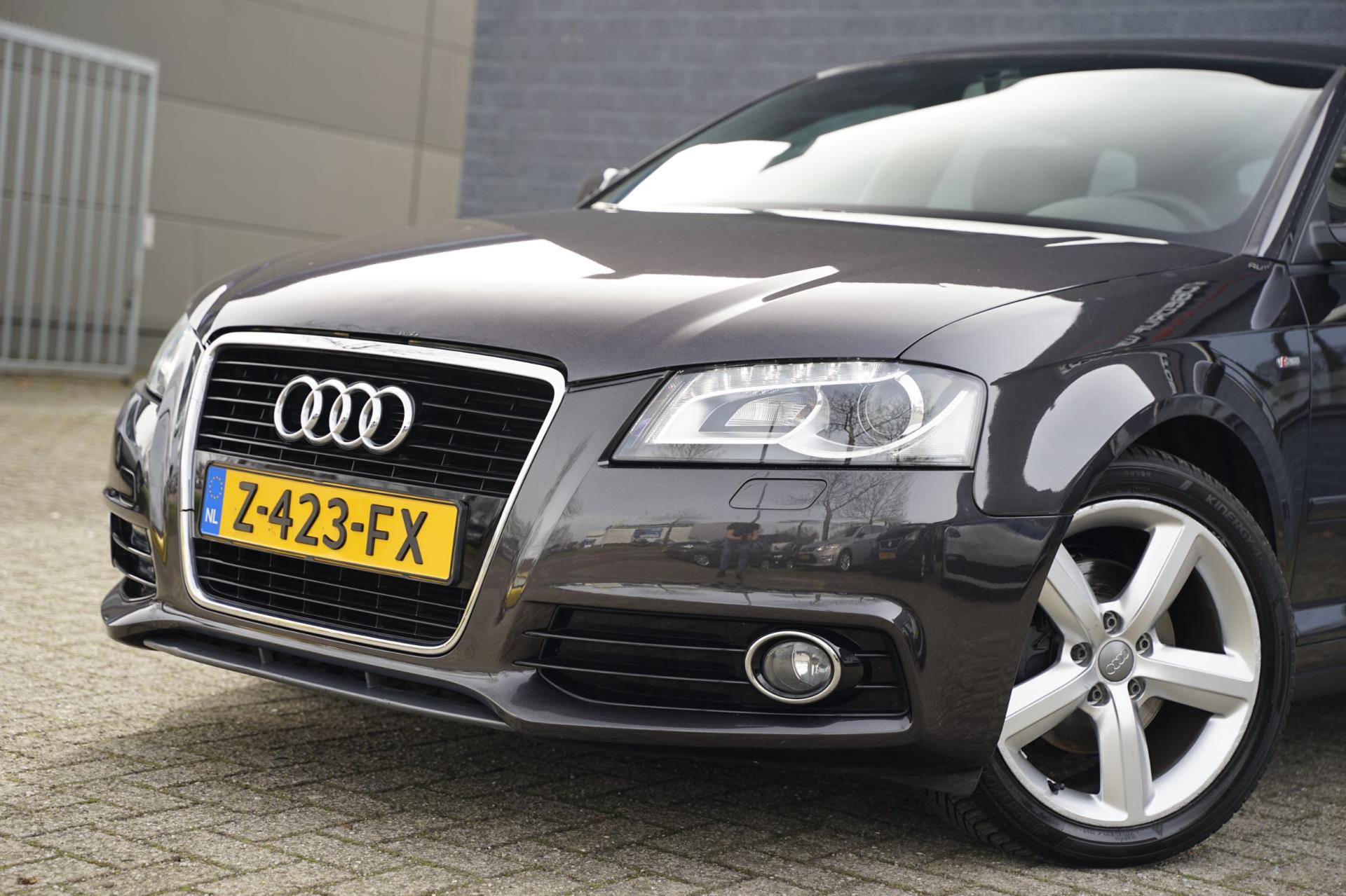 Audi A3 Sportback 1.2 TFSI 2x S-line, Sportstoelen, Pdc