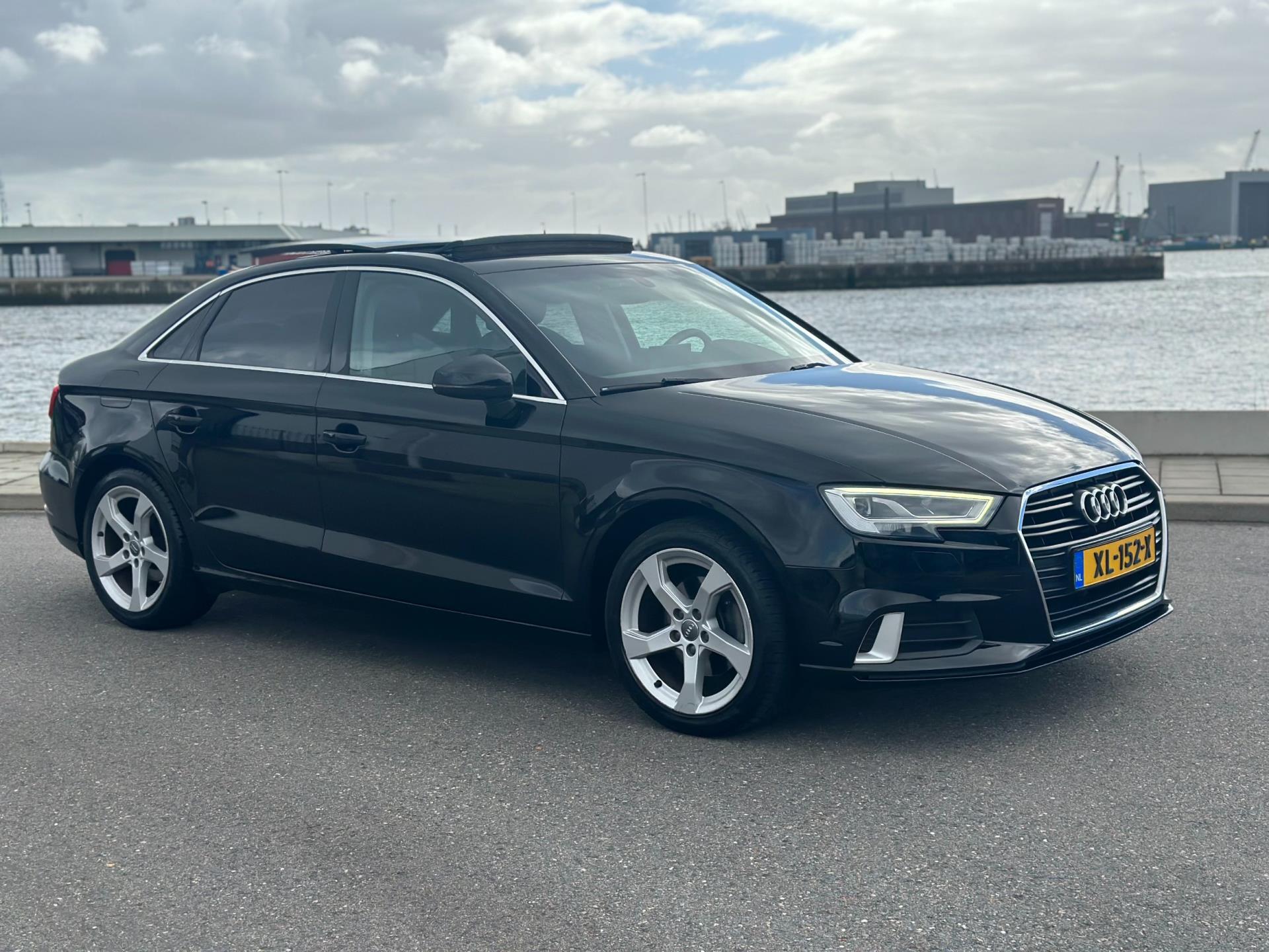 Audi A3 Limousine 30 TFSI Sport Lease Edition