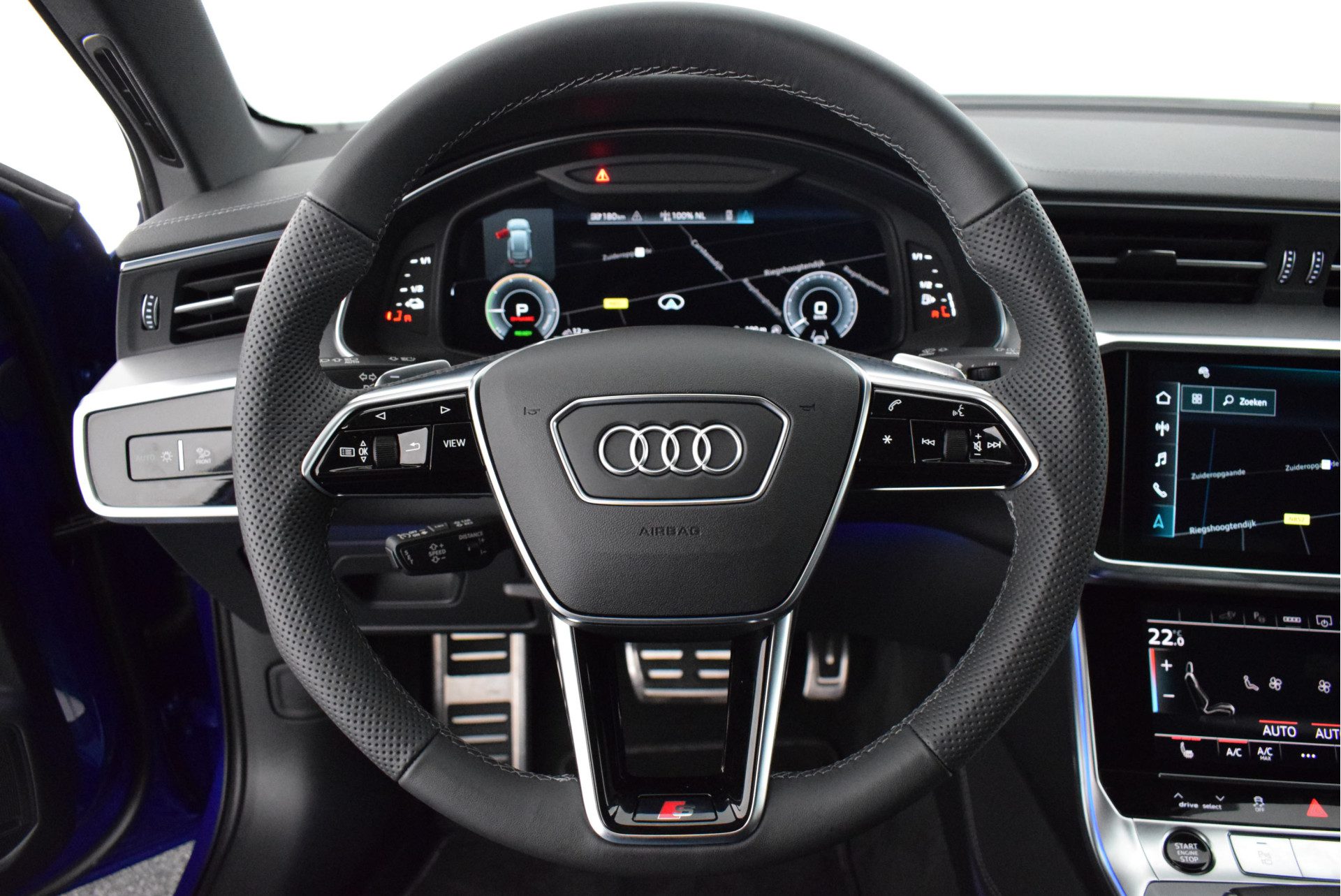 Audi A6 Avant 55 TFSI e 367pk quattro S-Line Competition Trekhaak Camera B&O Matrix Led Keyless Leder Virtual Cockpit ACC Navigatie