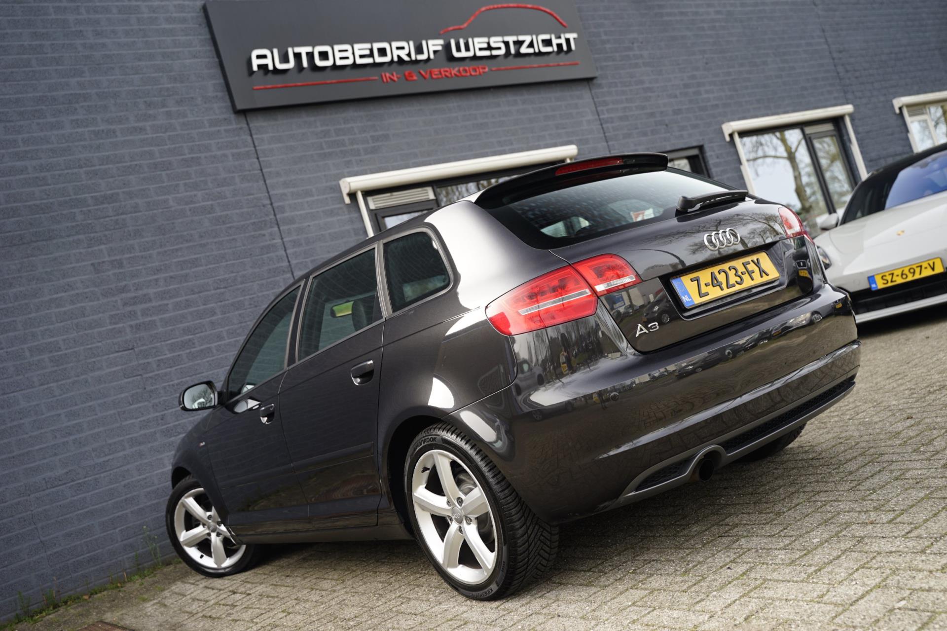 Audi A3 Sportback 1.2 TFSI 2x S-line, Sportstoelen, Pdc