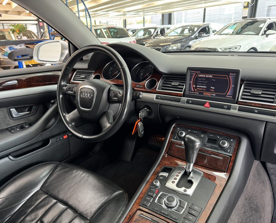 Audi A8 4.2 quattro Pro Line Youngtimer Automaat