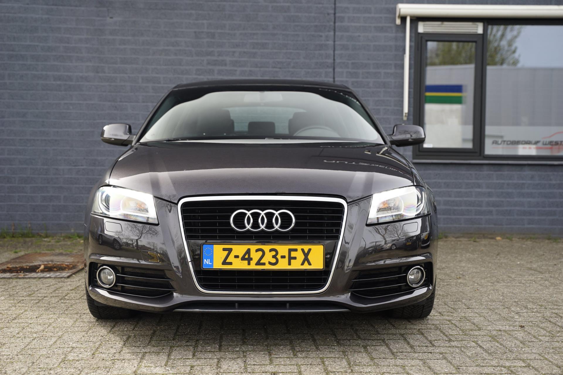 Audi A3 Sportback 1.2 TFSI 2x S-line, Sportstoelen, Pdc