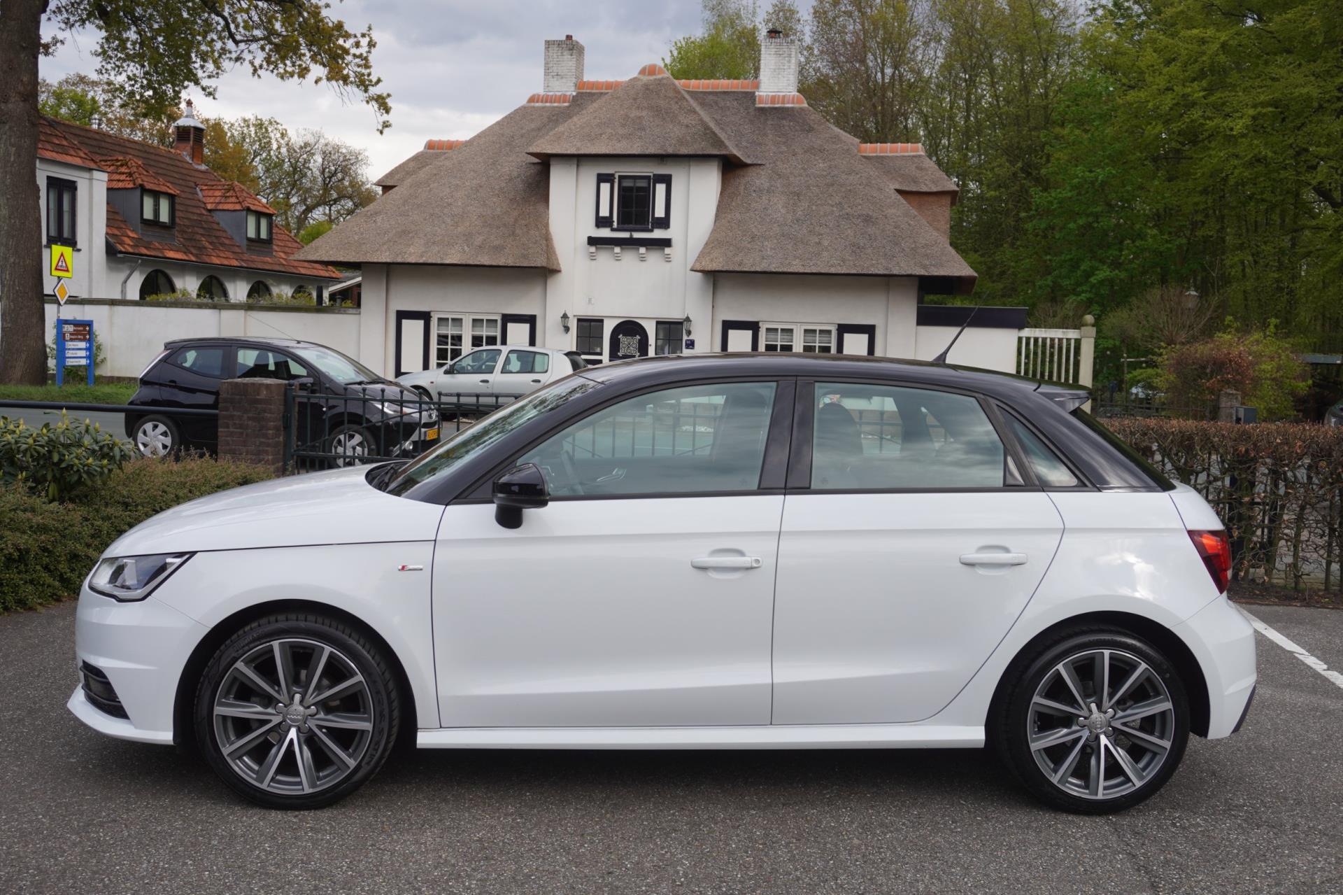 Audi A1 Sportback 1.0 TFSI S-line Adrenalin 5Drs Navi Lm Velgen