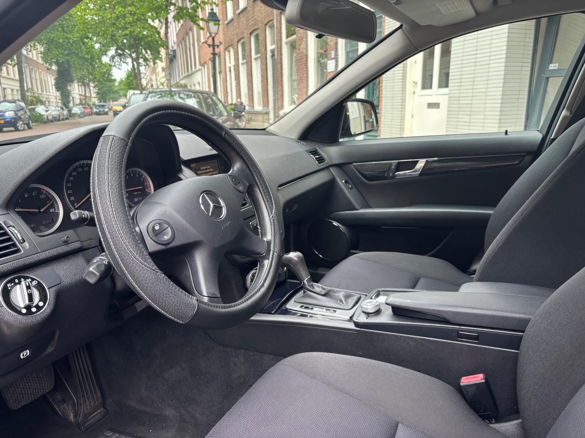 Mercedes-Benz C-klasse 180 Kompressor AUTOMAAT | AIRCO | STOELVERWARMING | LMV | BLUETOOTH |