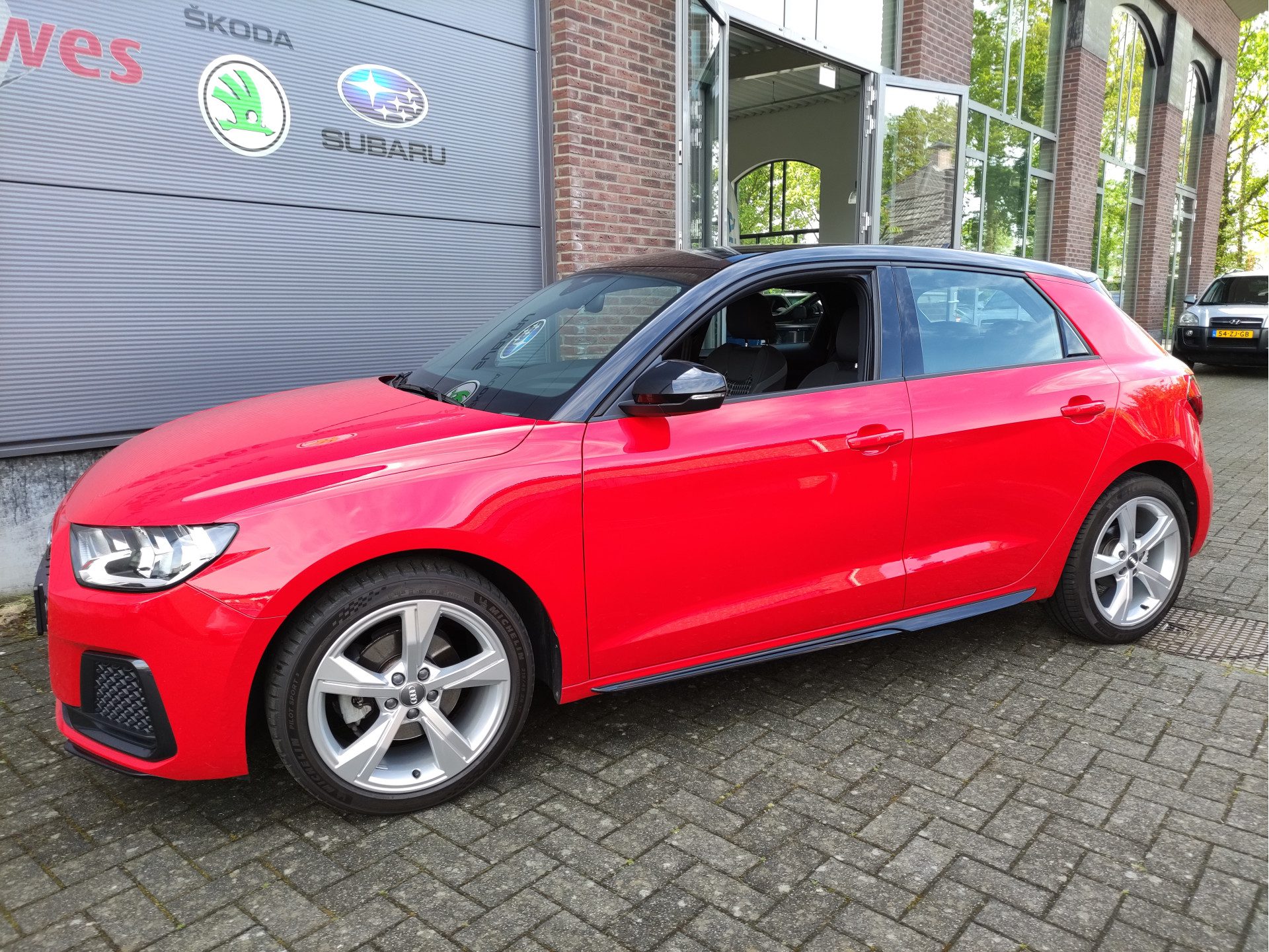 Audi A1 Sportback 30 TFSI Advanced epic Digitaal dashboard – 17Inch LMV – Climatronic –  Parkeersnesoren – NL auto