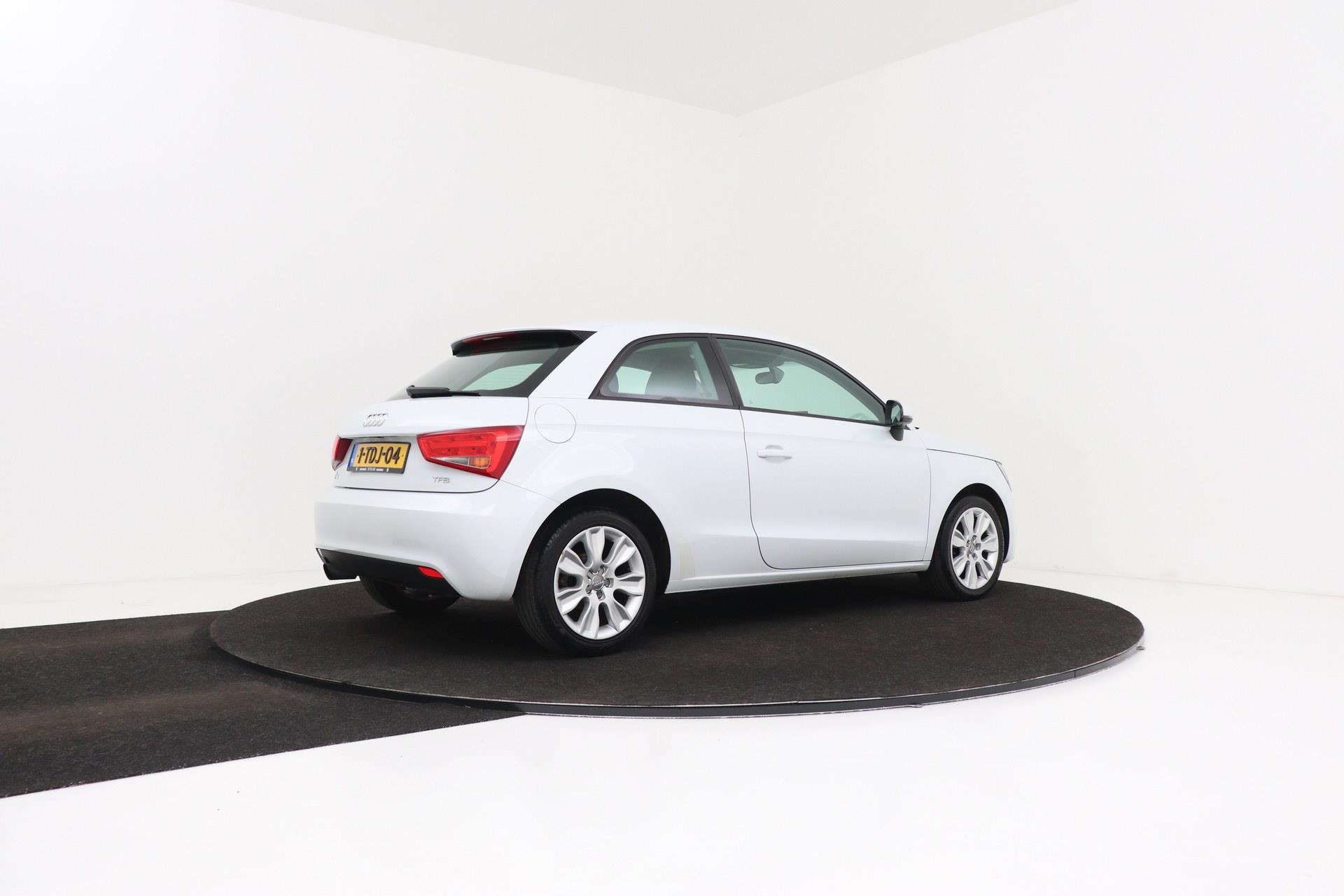 Audi A1 1.2 TFSI Ambition Pro Line Business | Org NL | Recent Ond. | Navigatie | Cruise Control |