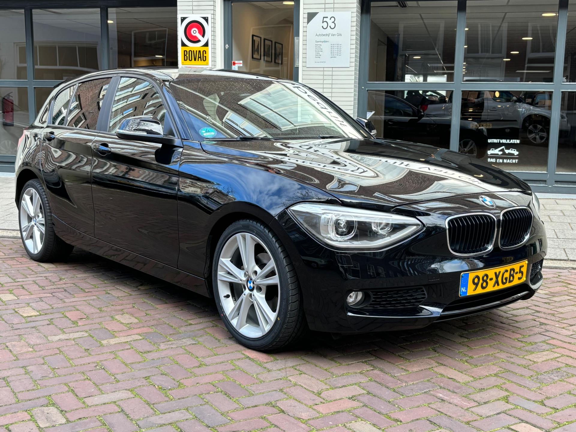 BMW 1-serie 116d Business+ | AIRCO | NAVIGATIE | LMV | XENON | SPORTSTOELEN |