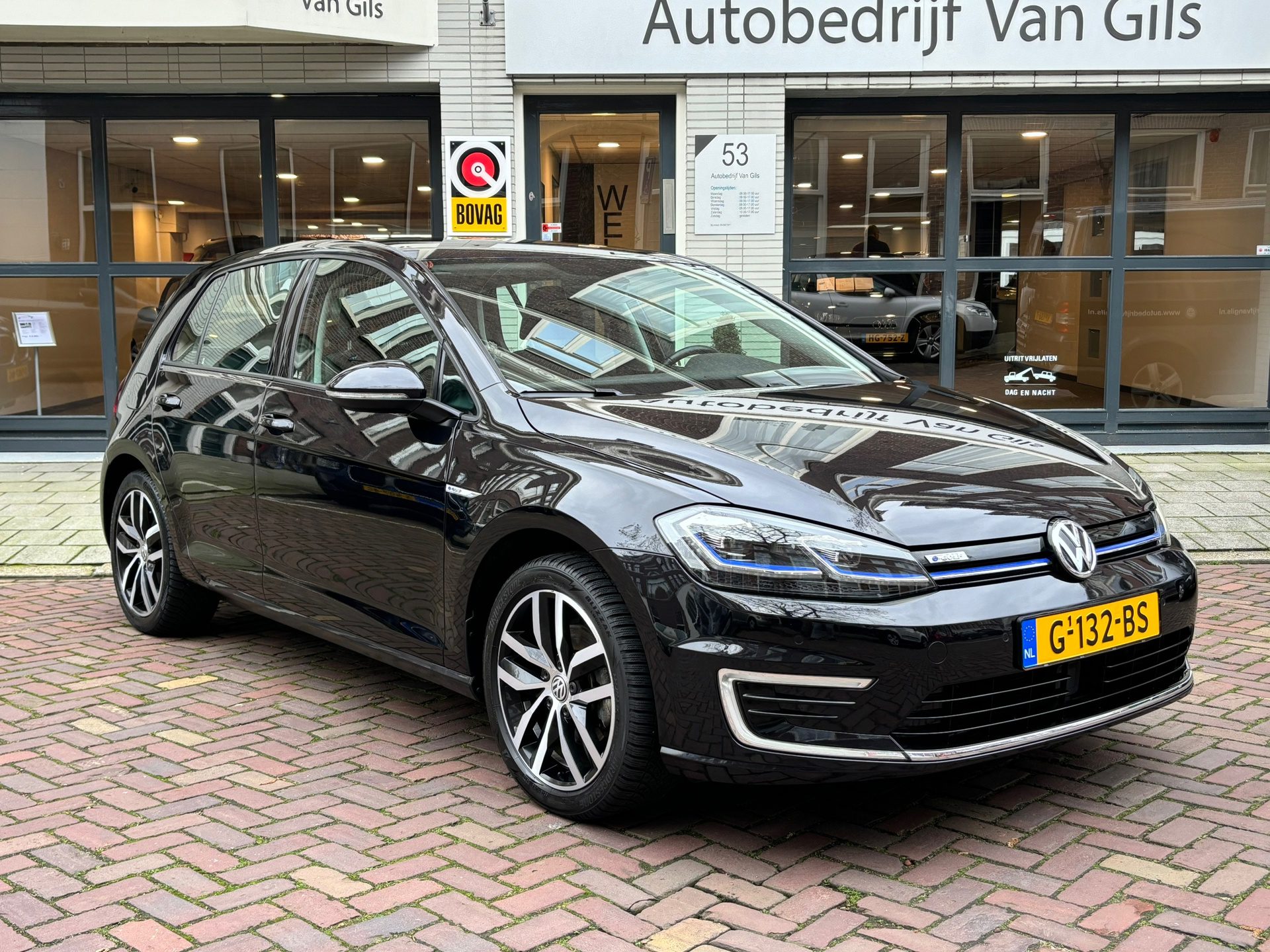 Volkswagen E-Golf | AUTOMAAT | NAVIGATIE | LED | ADAPT CRUISE CONTROL | WARMTEPOMP | LMV 17 | EERSTE EIGENAAR |