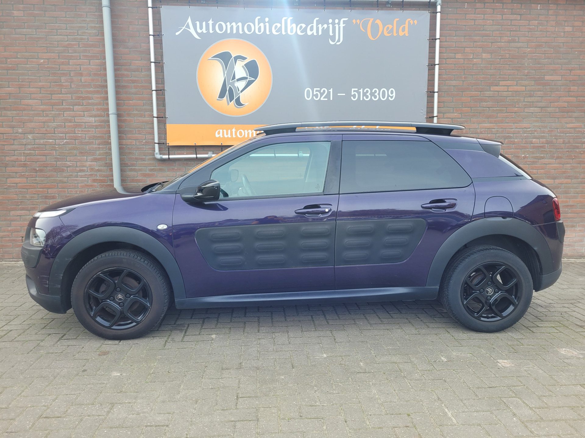 Citroën C4 Cactus Citroën C4 Cactus 1.2 PureTech Feel (motor tikt)
