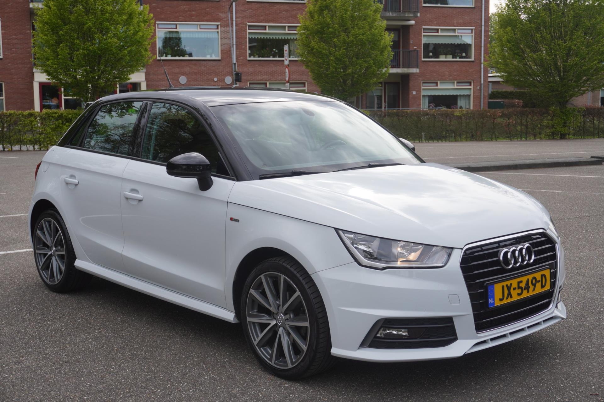 Audi A1 Sportback 1.0 TFSI S-line Adrenalin 5Drs Navi Lm Velgen