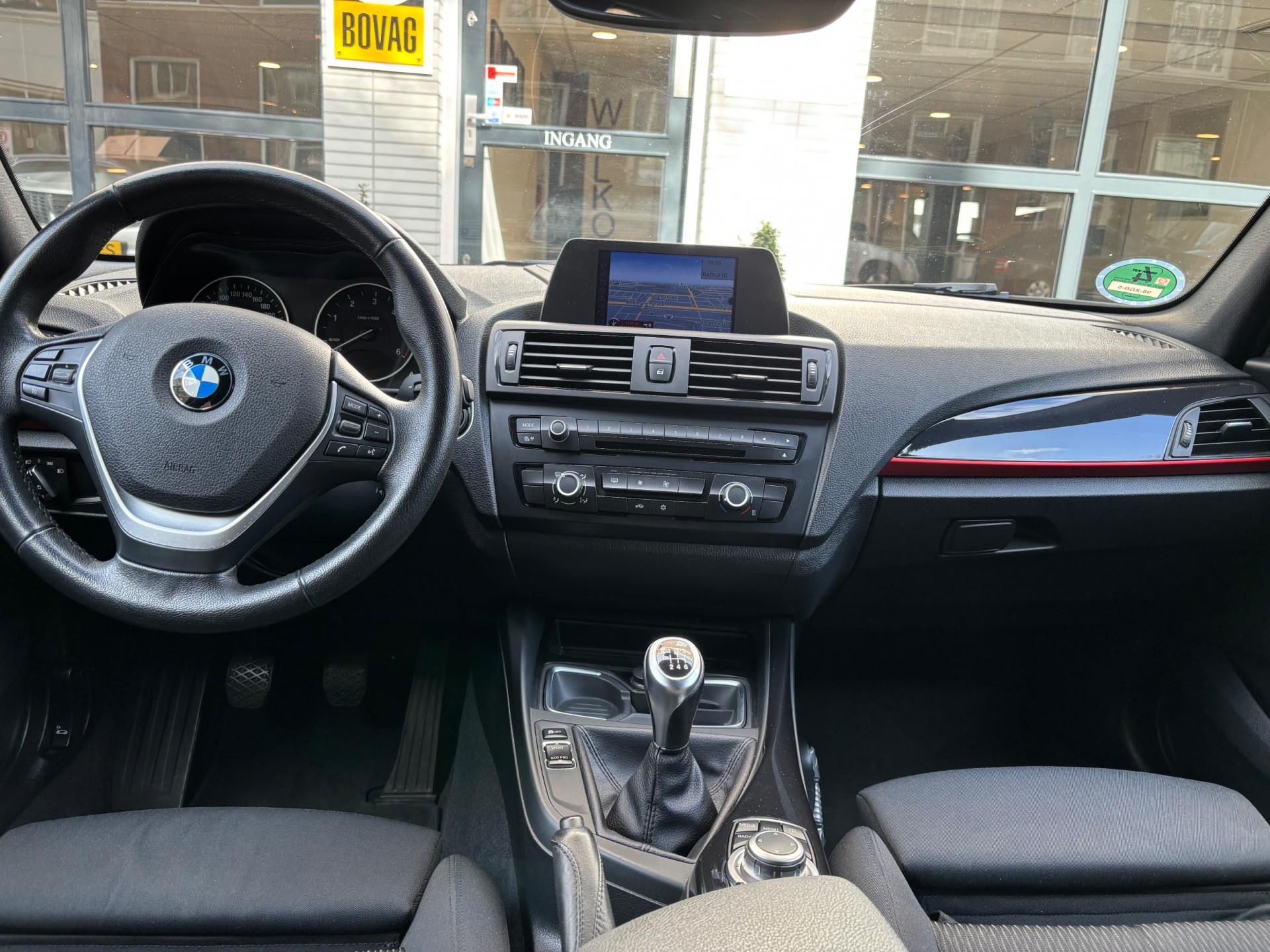 BMW 1-serie 116d Business+ | AIRCO | NAVIGATIE | LMV | XENON | SPORTSTOELEN |