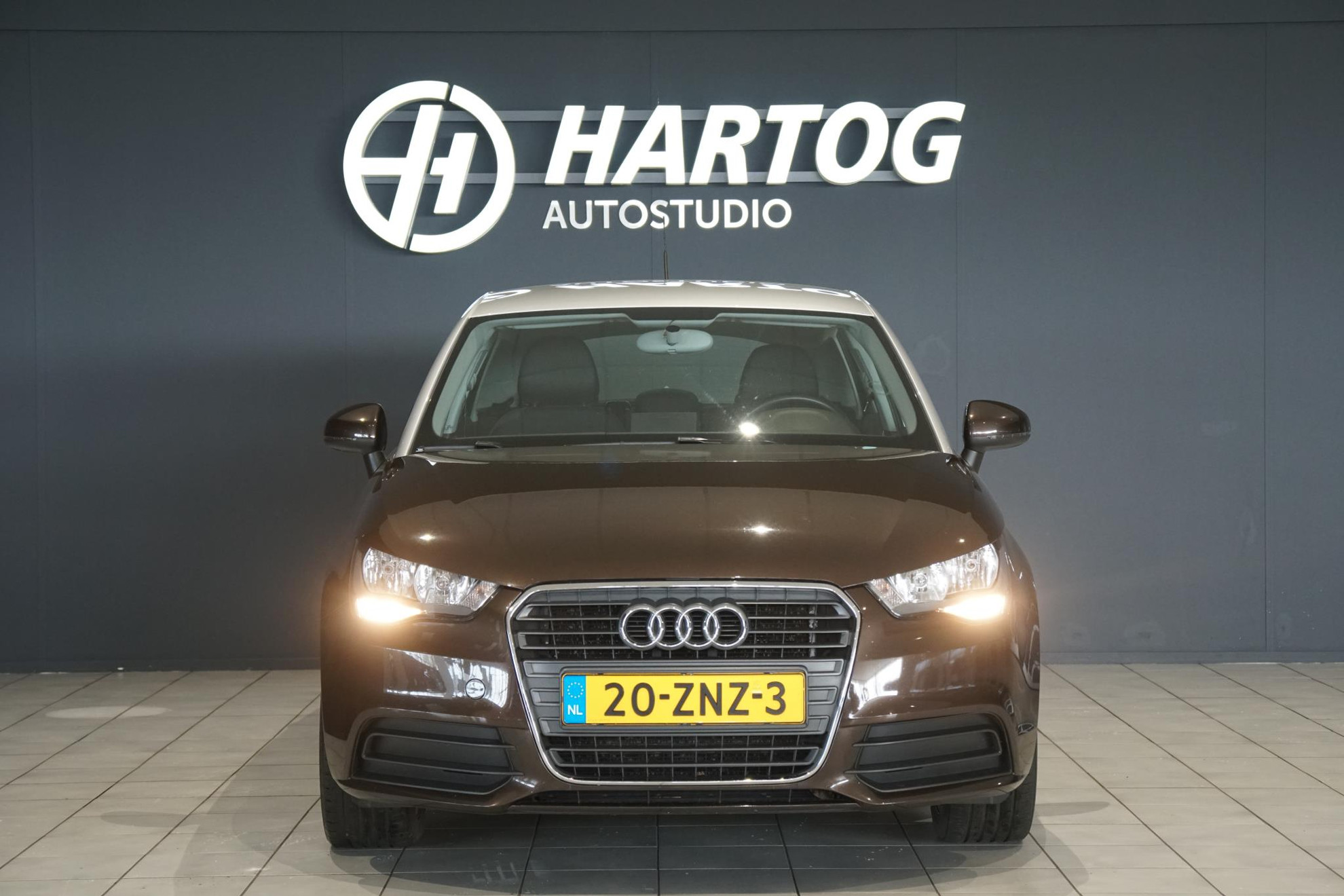 Audi A1 Sportback 1.2 TFSI Attraction Pro Line Business + NAVIGATIE / CRUISE CONTROL / PDC