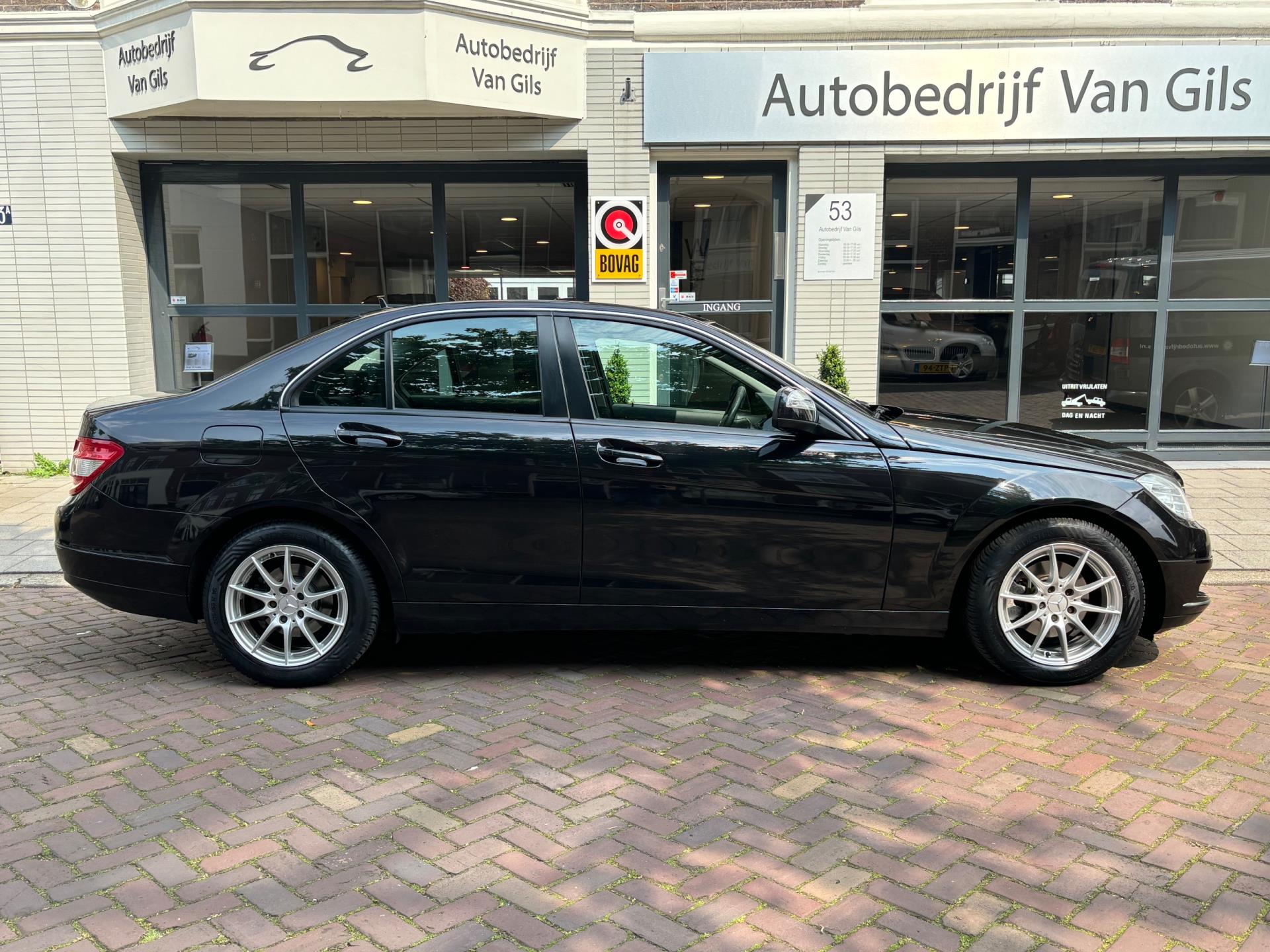 Mercedes-Benz C-klasse 180 Kompressor AUTOMAAT | AIRCO | STOELVERWARMING | LMV | BLUETOOTH |