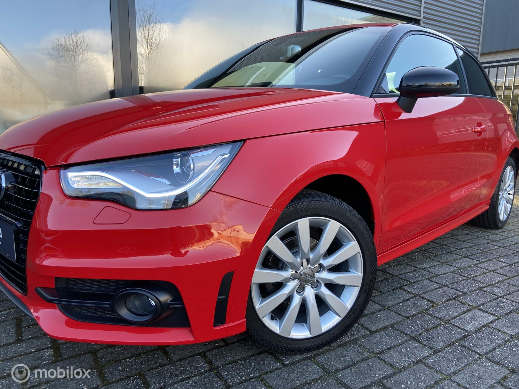 Audi A1  1.2 TFSI Pro Line S Xenon Navi PDC Stuurwiel 17 inch