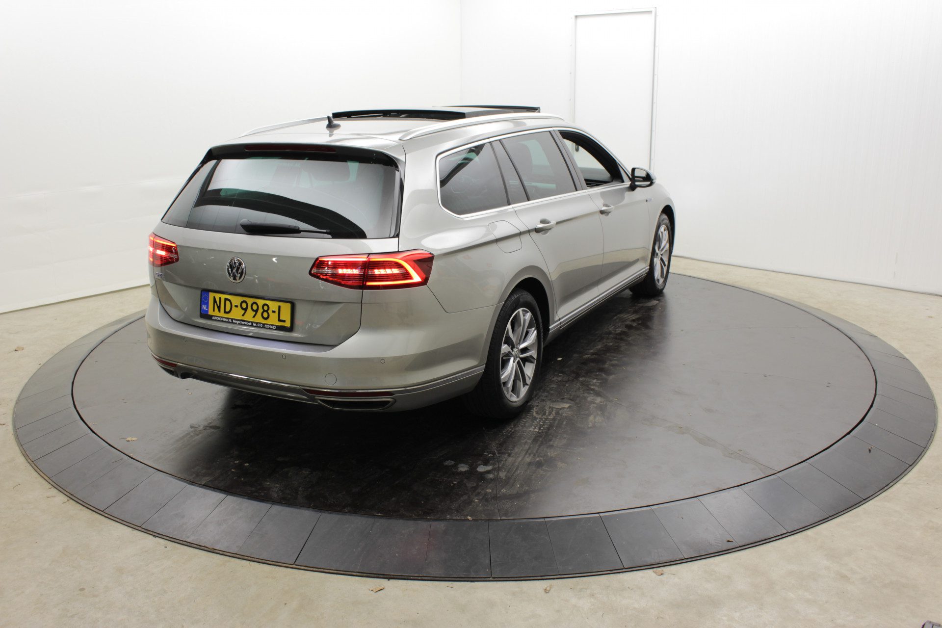 Volkswagen Passat GTE Incl Winterset Panodak Leer Zwarte hemel Alarm Adapt.cruise Navi