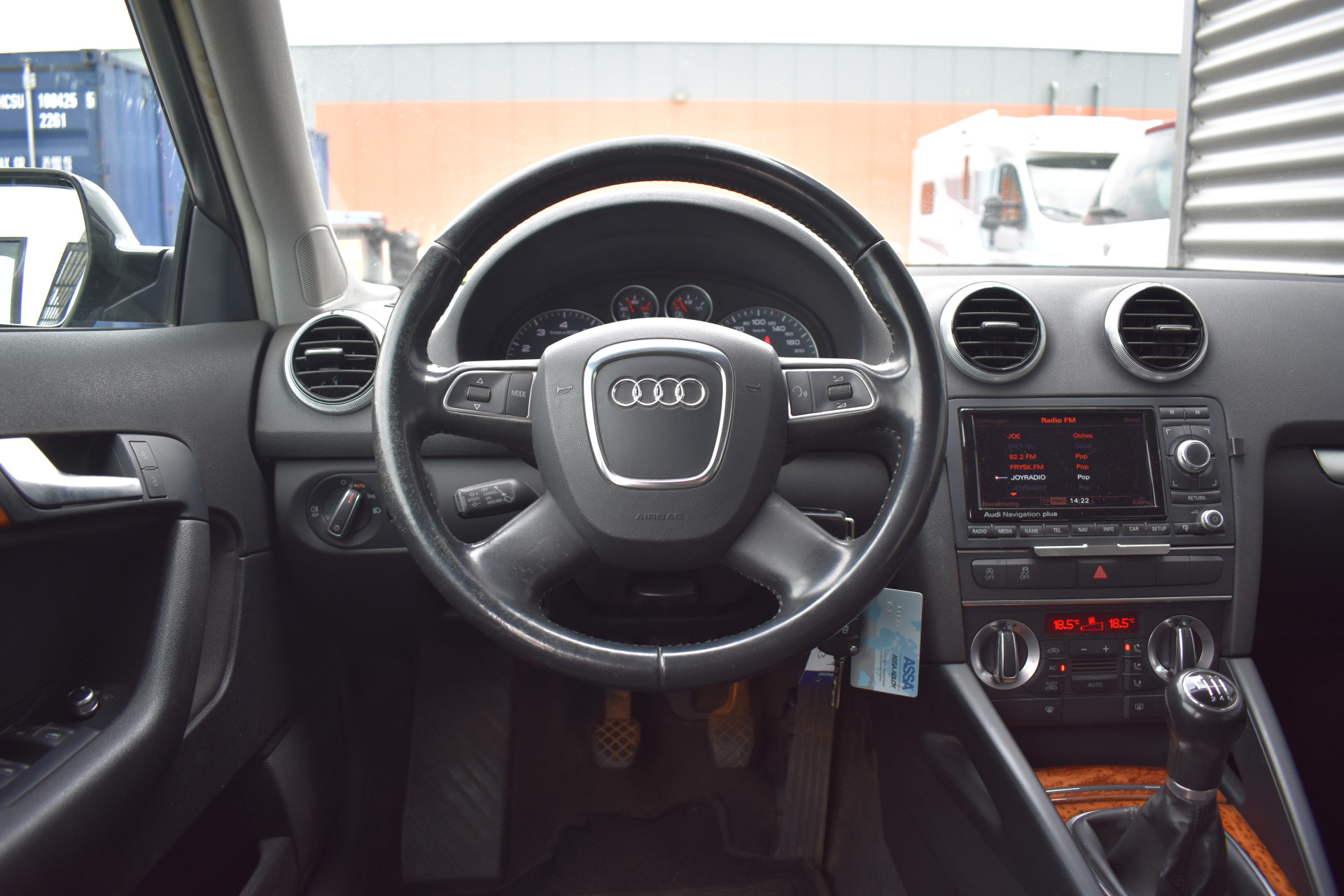 Audi A3 Sportback 1.2 TFSI Ambiente Advance Bi-Xenon | Trekhaak | Navi | Clima | Cruise | PDC | LMV