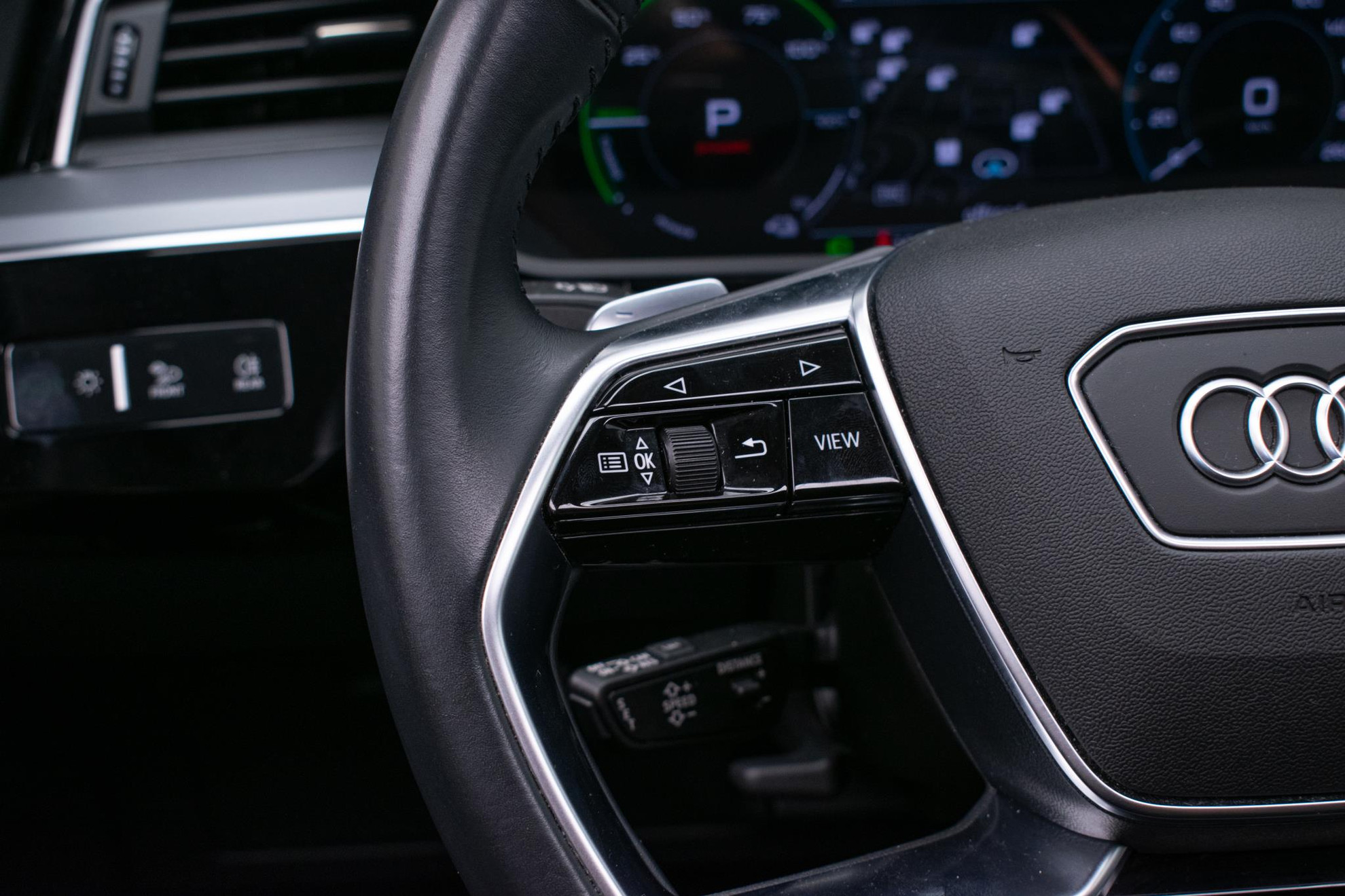 Audi e-tron e-tron 50 quattro Launch edition plus 71 kWh | Pano| Carplay| Camera