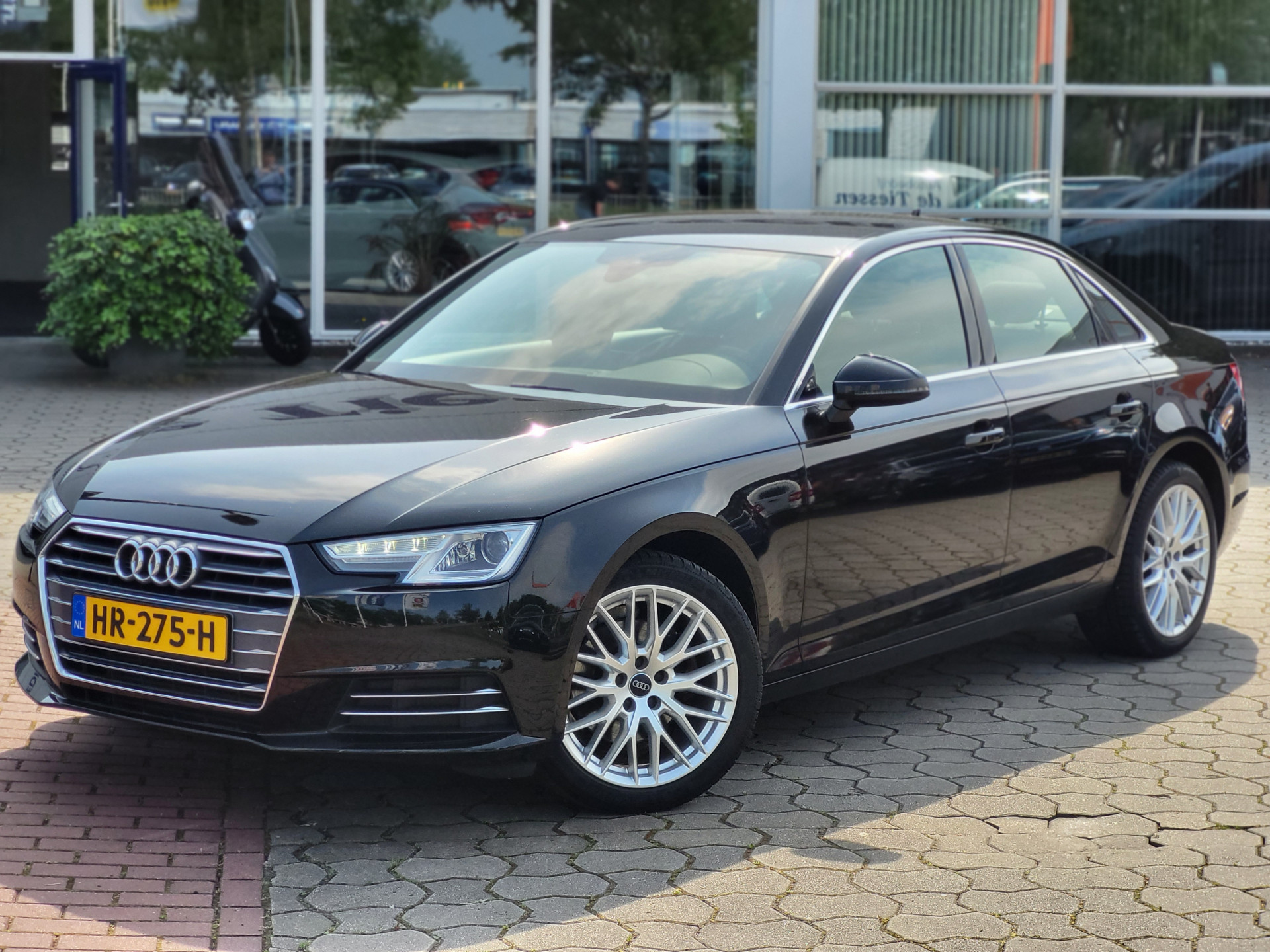 Audi A4 Limousine 2.0 TFSI 191PK S-tronic Ultra Sport Pro Line, Rijklaar met beurt & garantie!