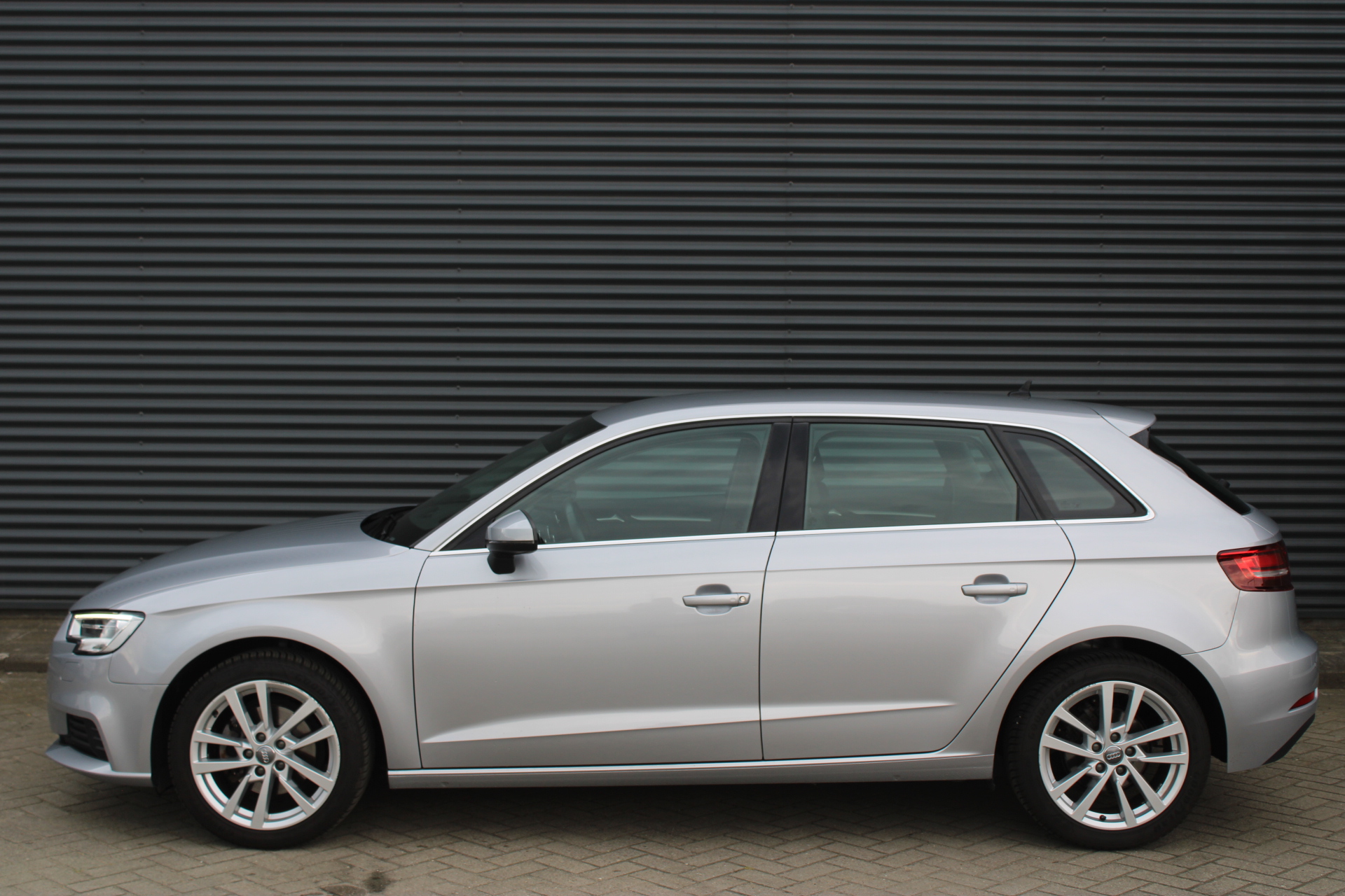 Audi A3 Sportback 30 TFSI Pro Line Navigatie Led