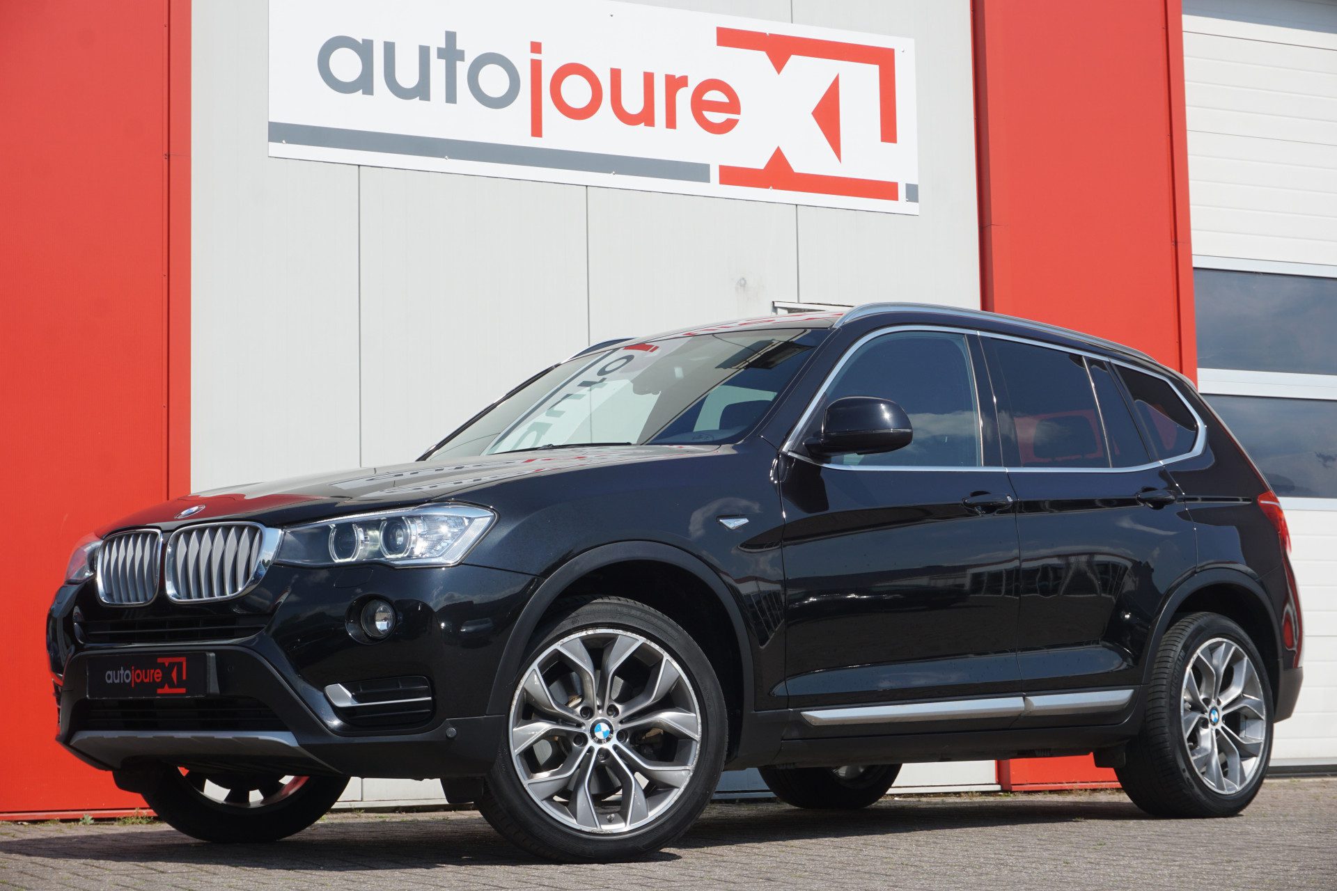 BMW X3 xDrive20i Centennial High Executive | Camera | Trekhaak | Leder | Navigatie | Origineel NL |